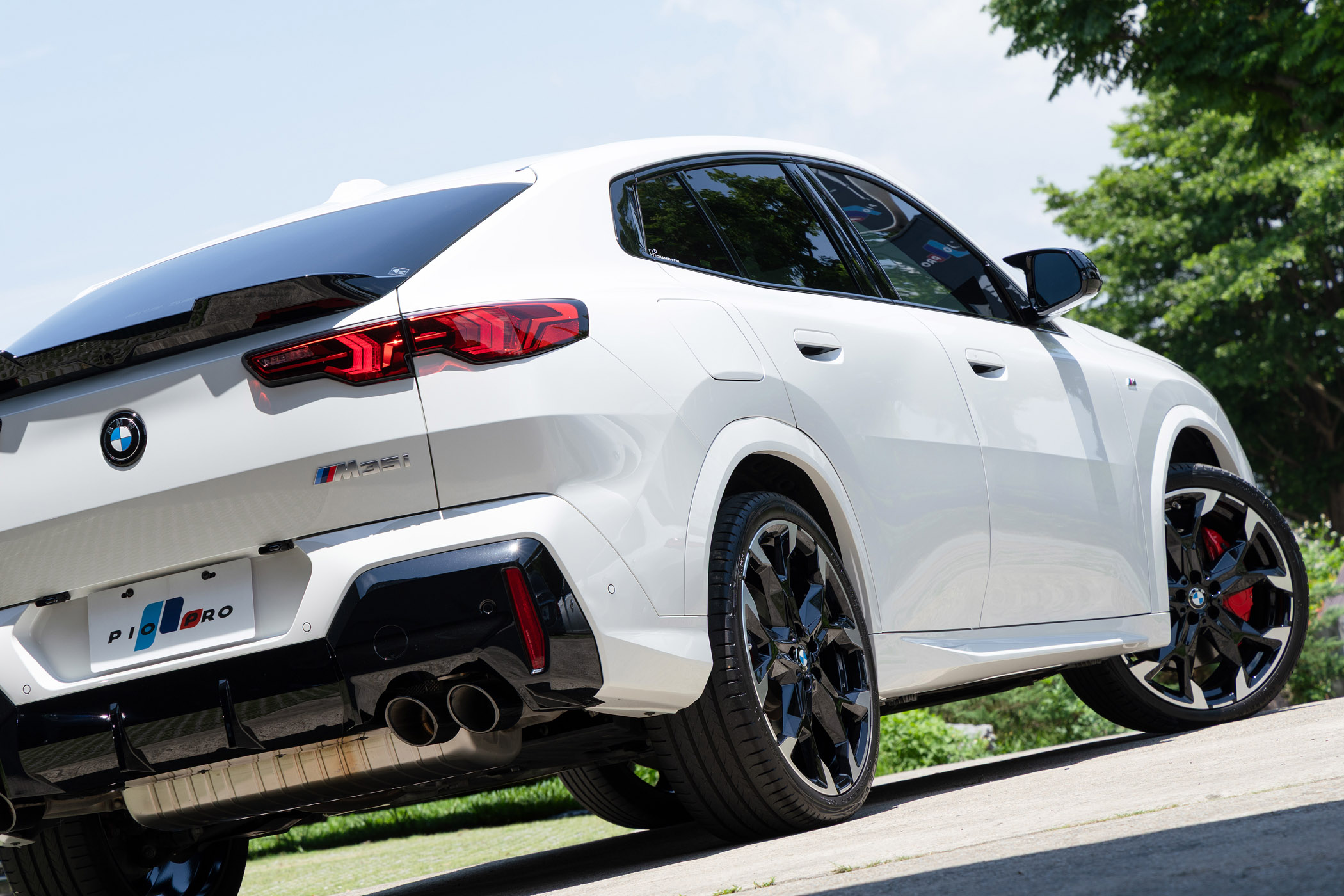 BMW M35i