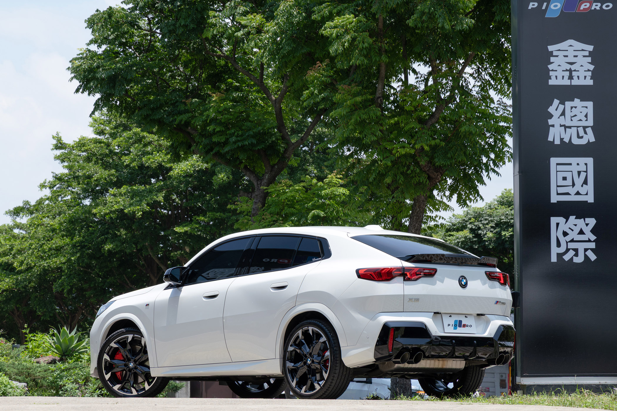 BMW M35i