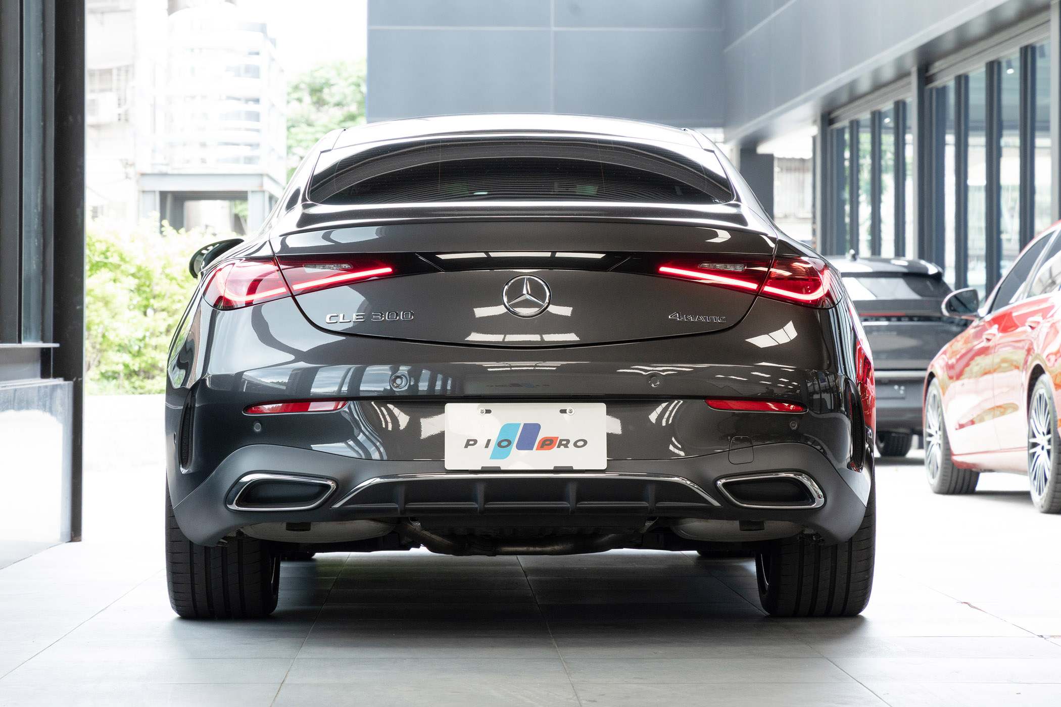 Mercedes-Benz 300