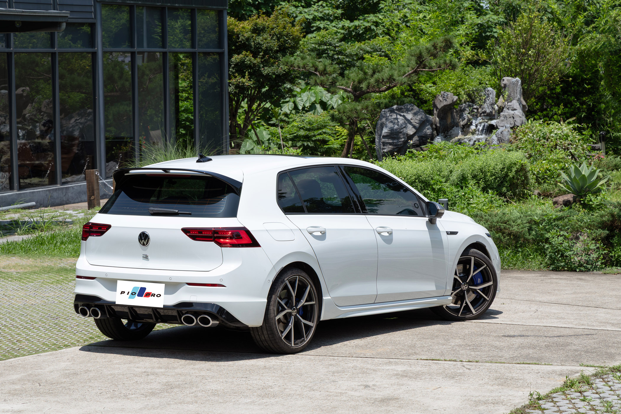 Volkswagen Golf R