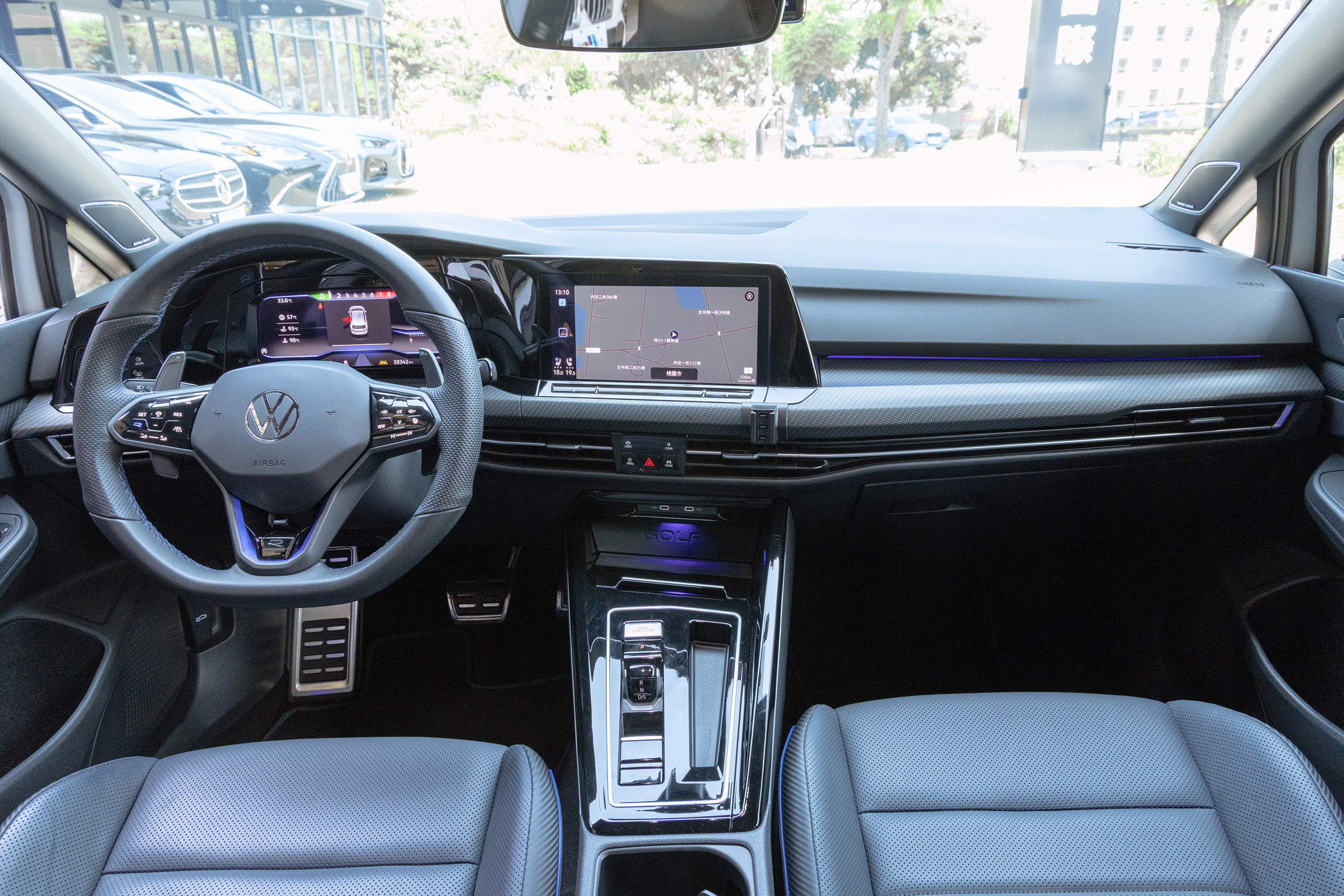 Volkswagen Golf R