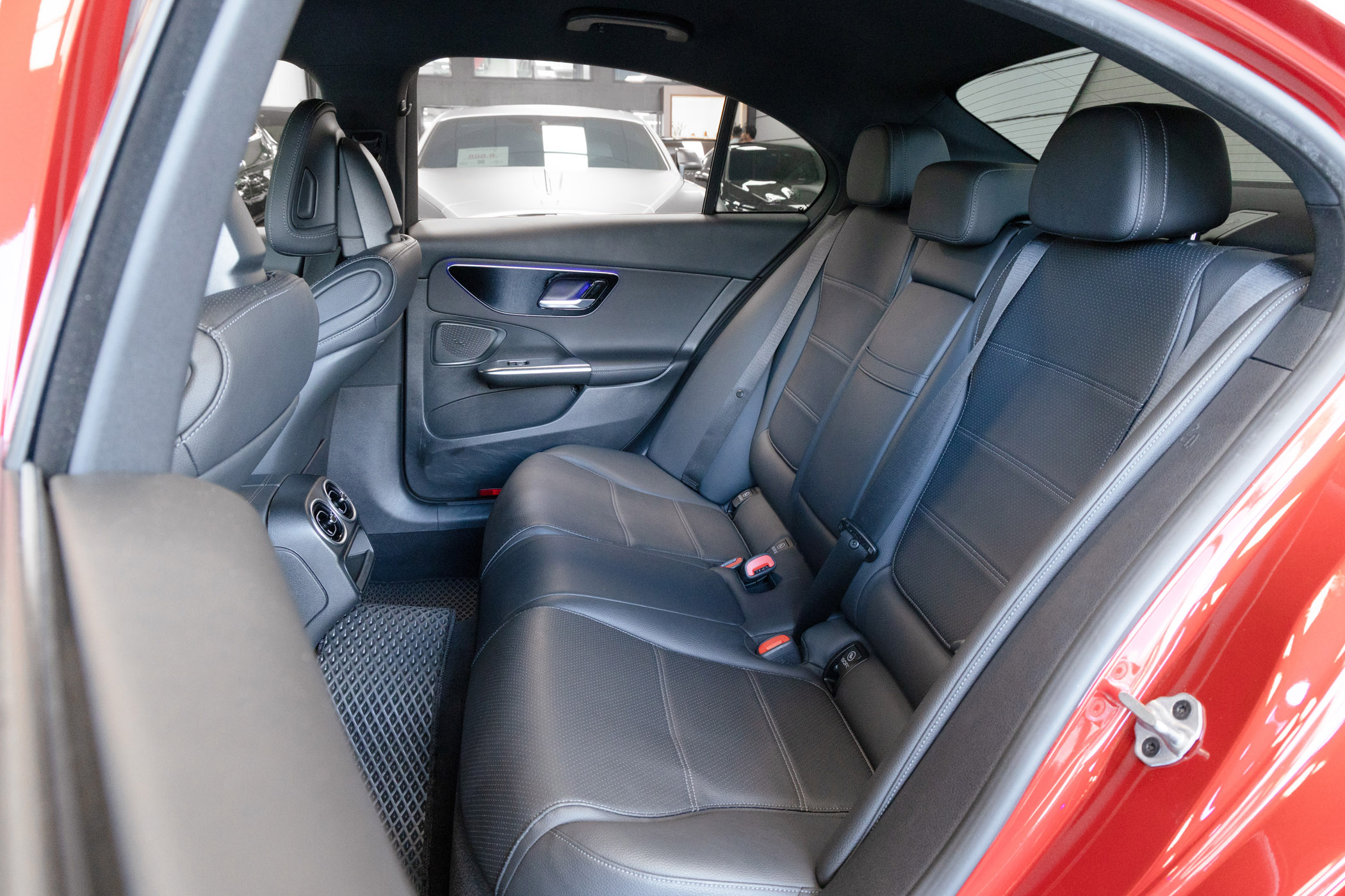 Mercedes-Benz C200