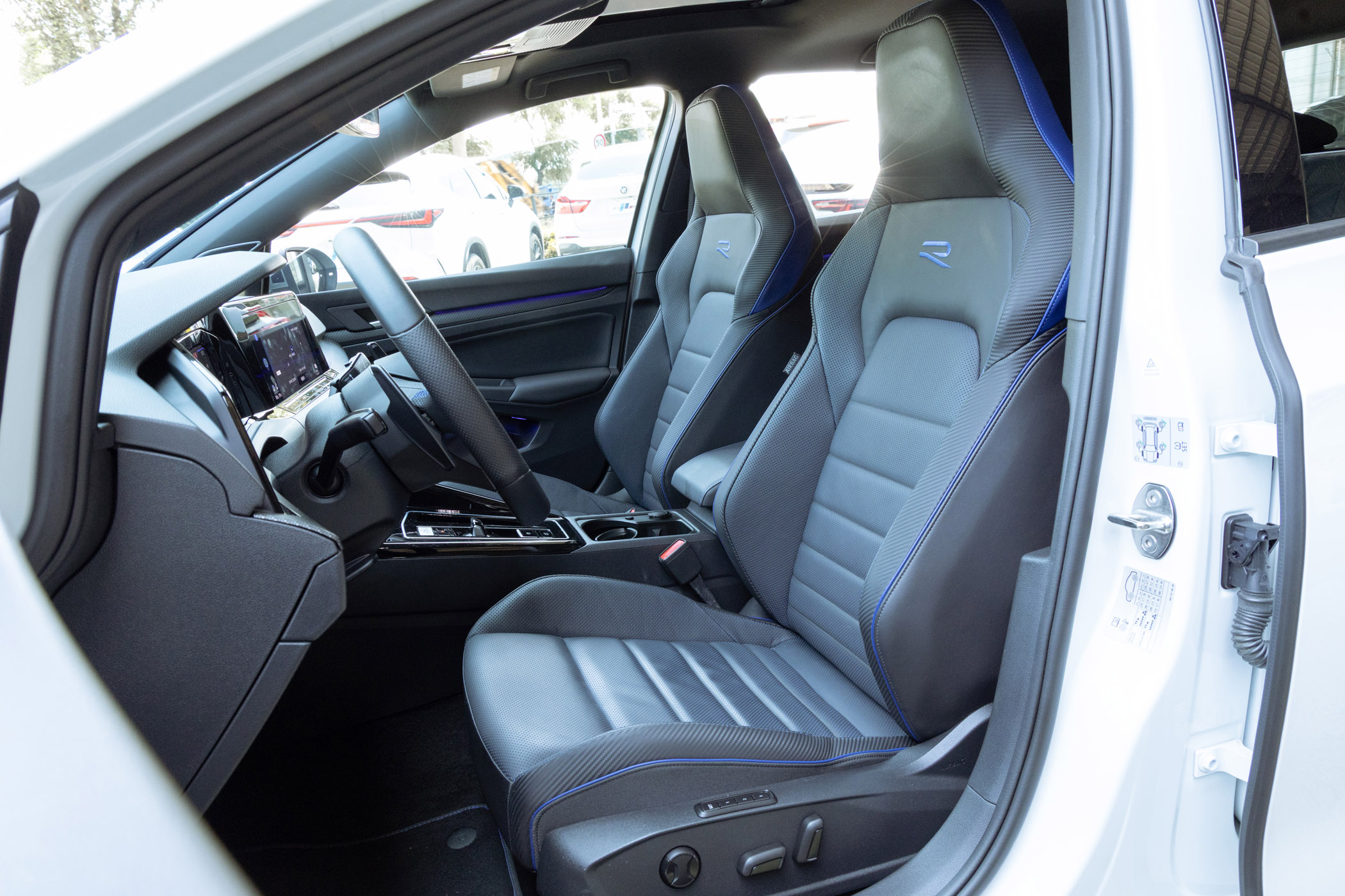 Volkswagen Golf R