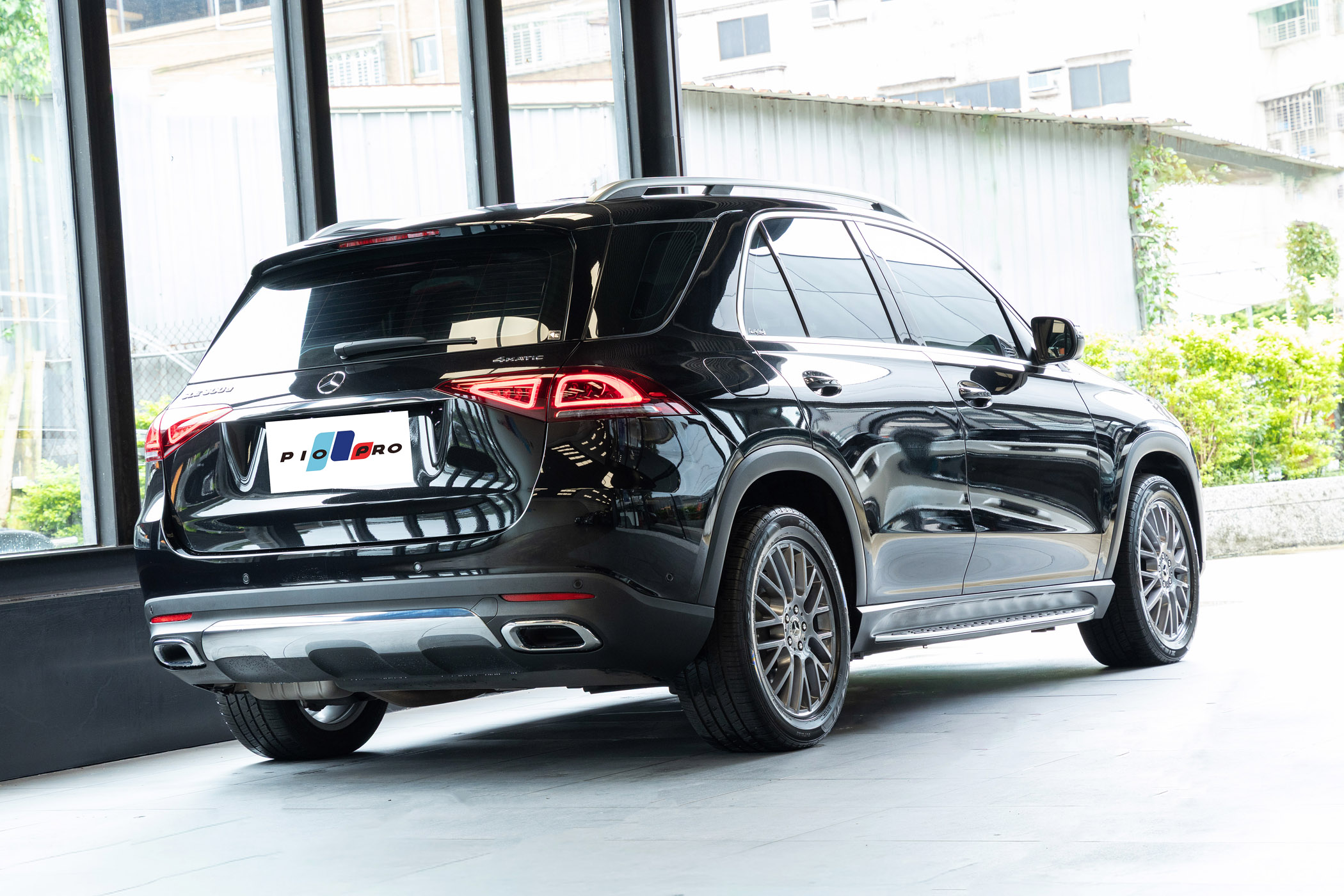 Mercedes-Benz 300d 4Matic