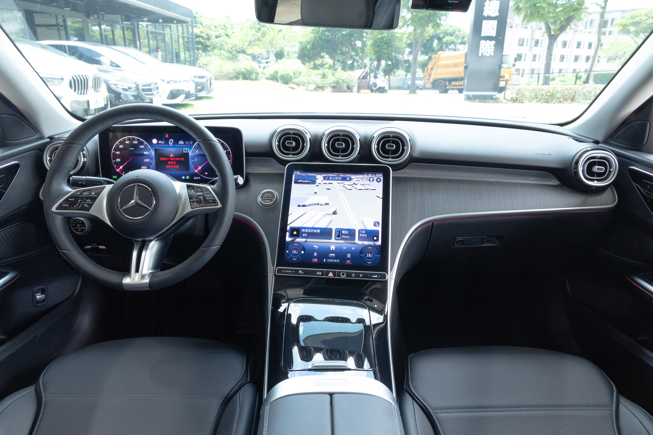 Mercedes-Benz C200