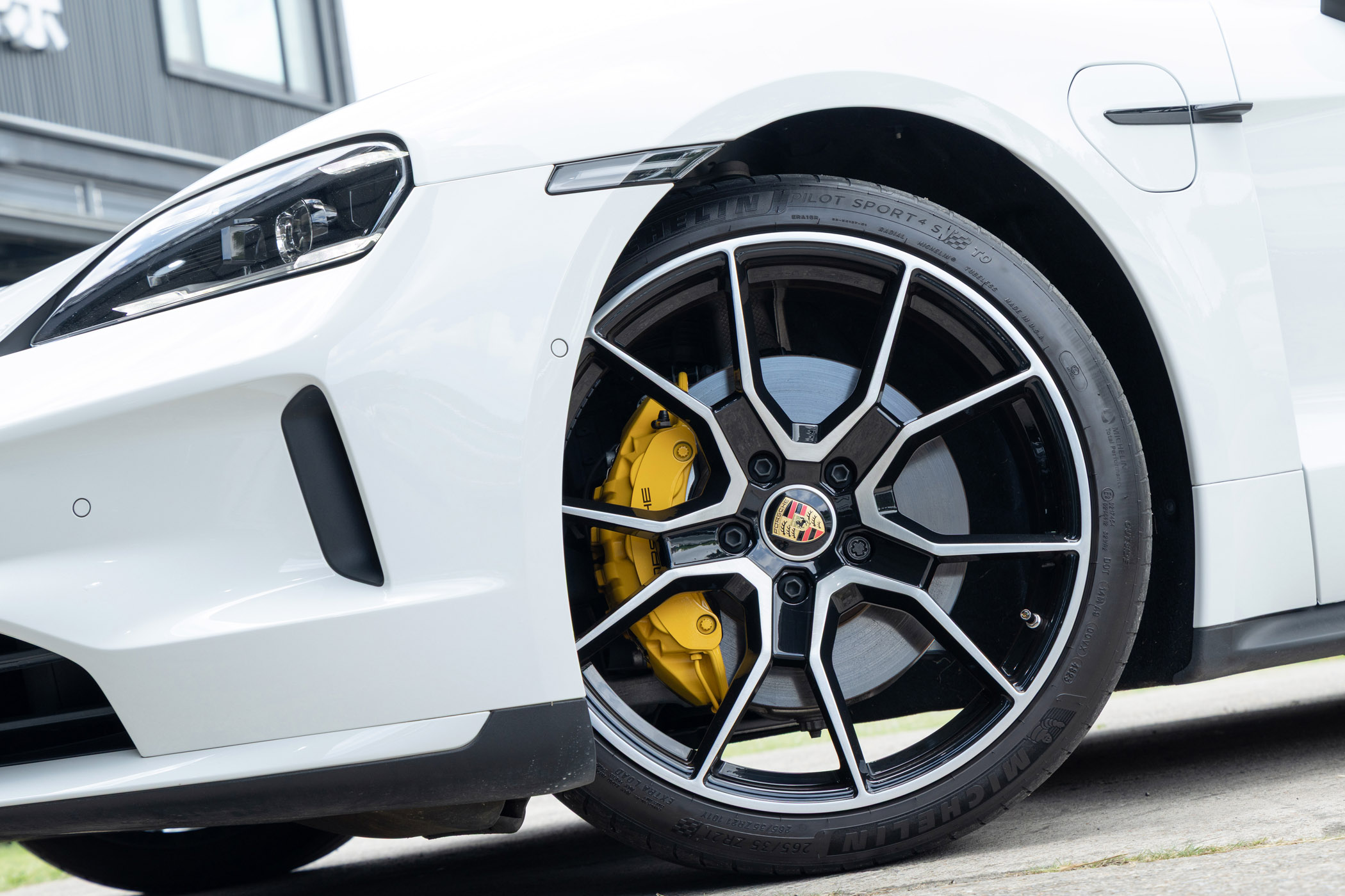 Porsche Taycan
