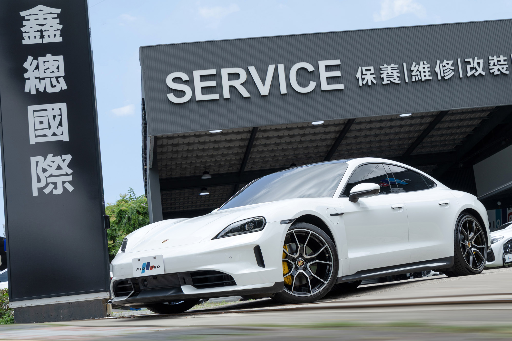Porsche Taycan