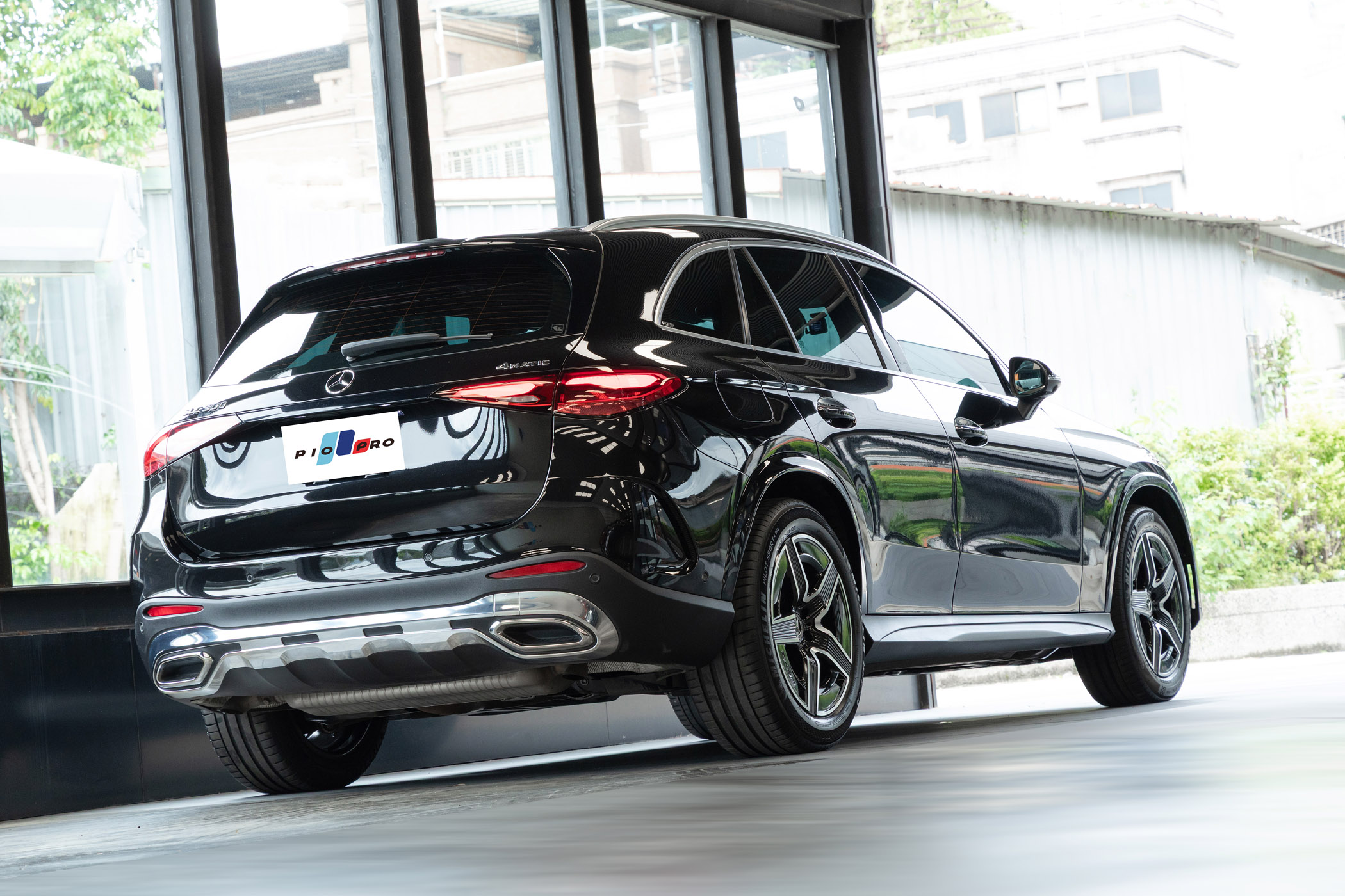 Mercedes-Benz GLC300 4Matic