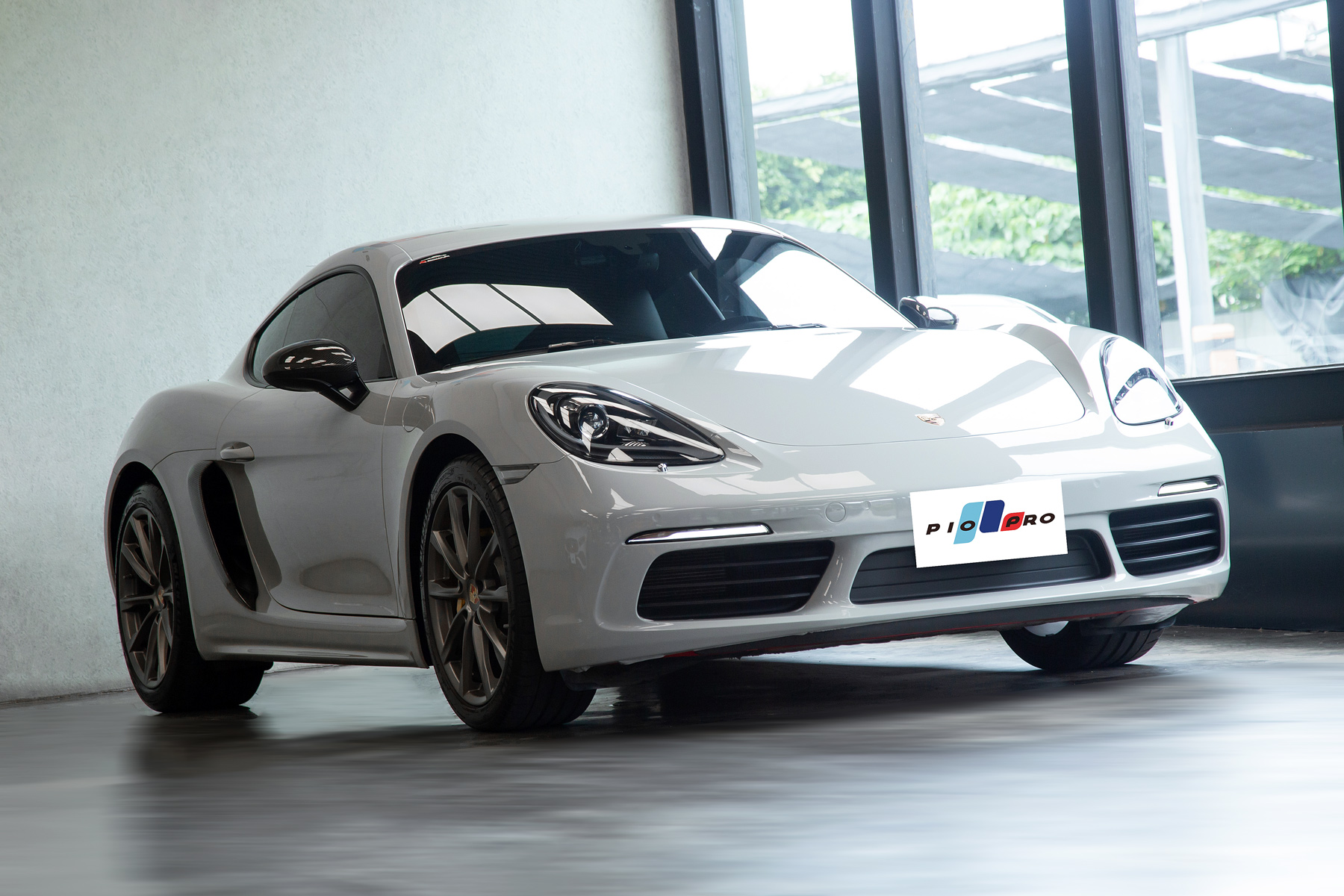 Porsche 718 Cayman