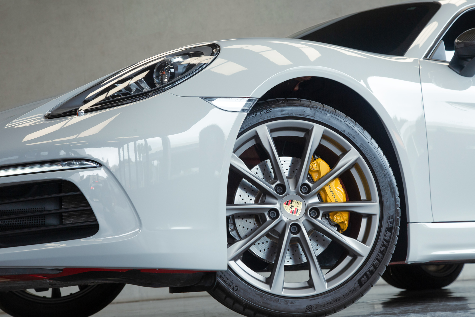 Porsche 718 Cayman