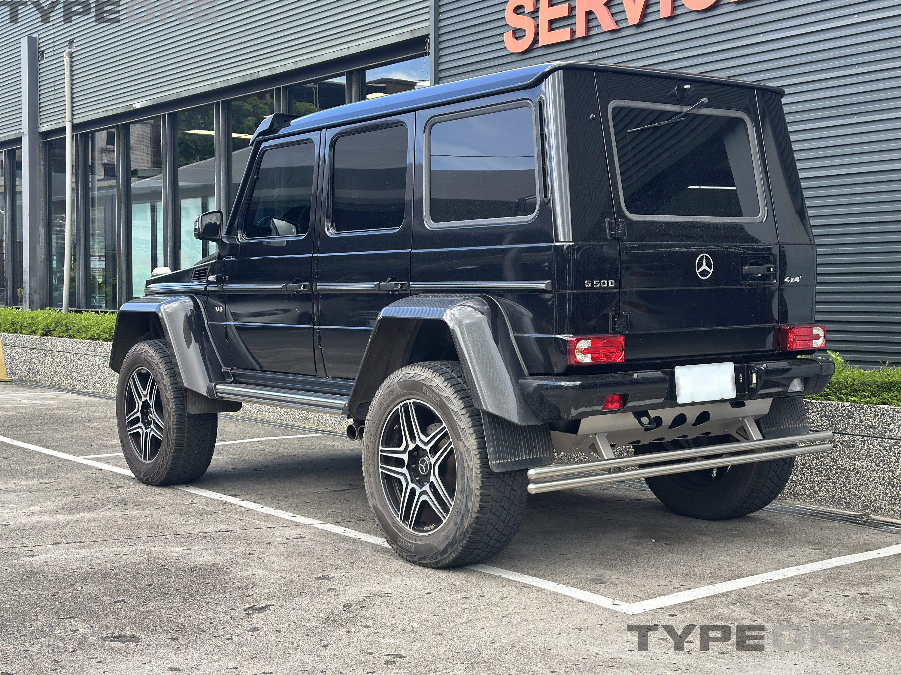Mercedes-Benz G 500