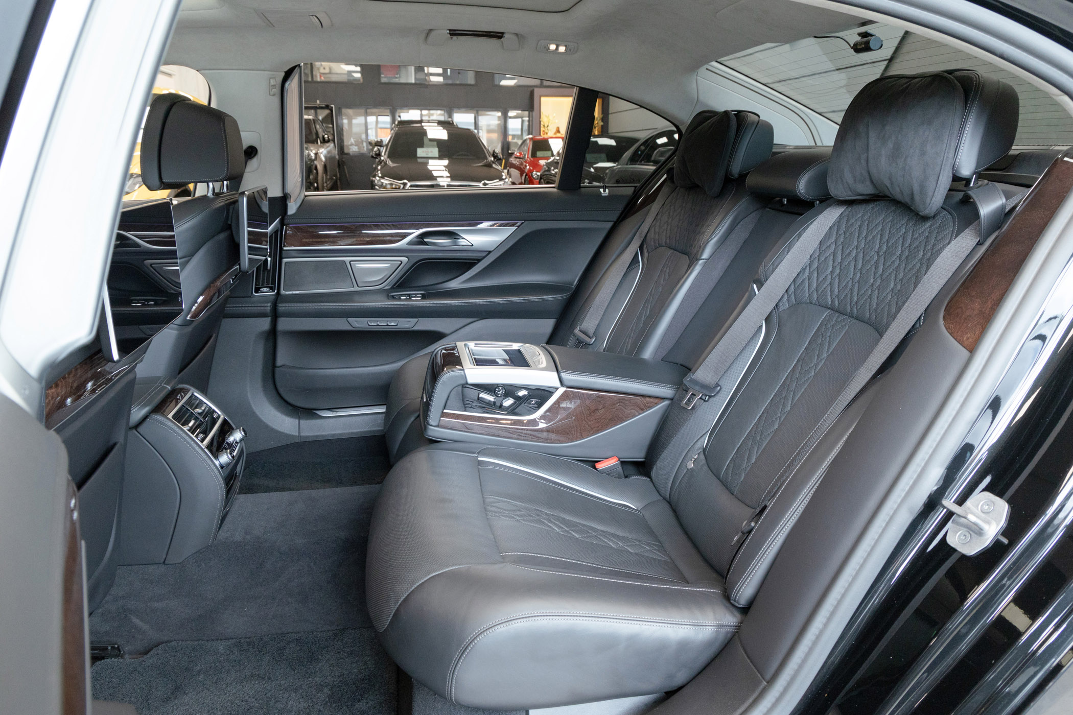 BMW 740Li