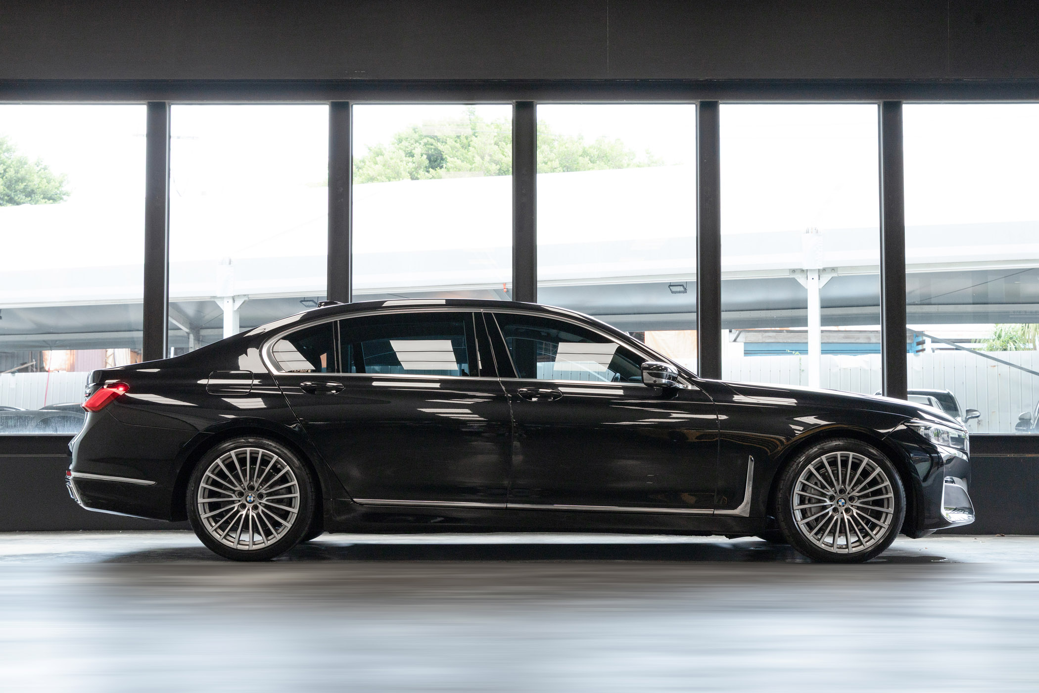 BMW 740Li
