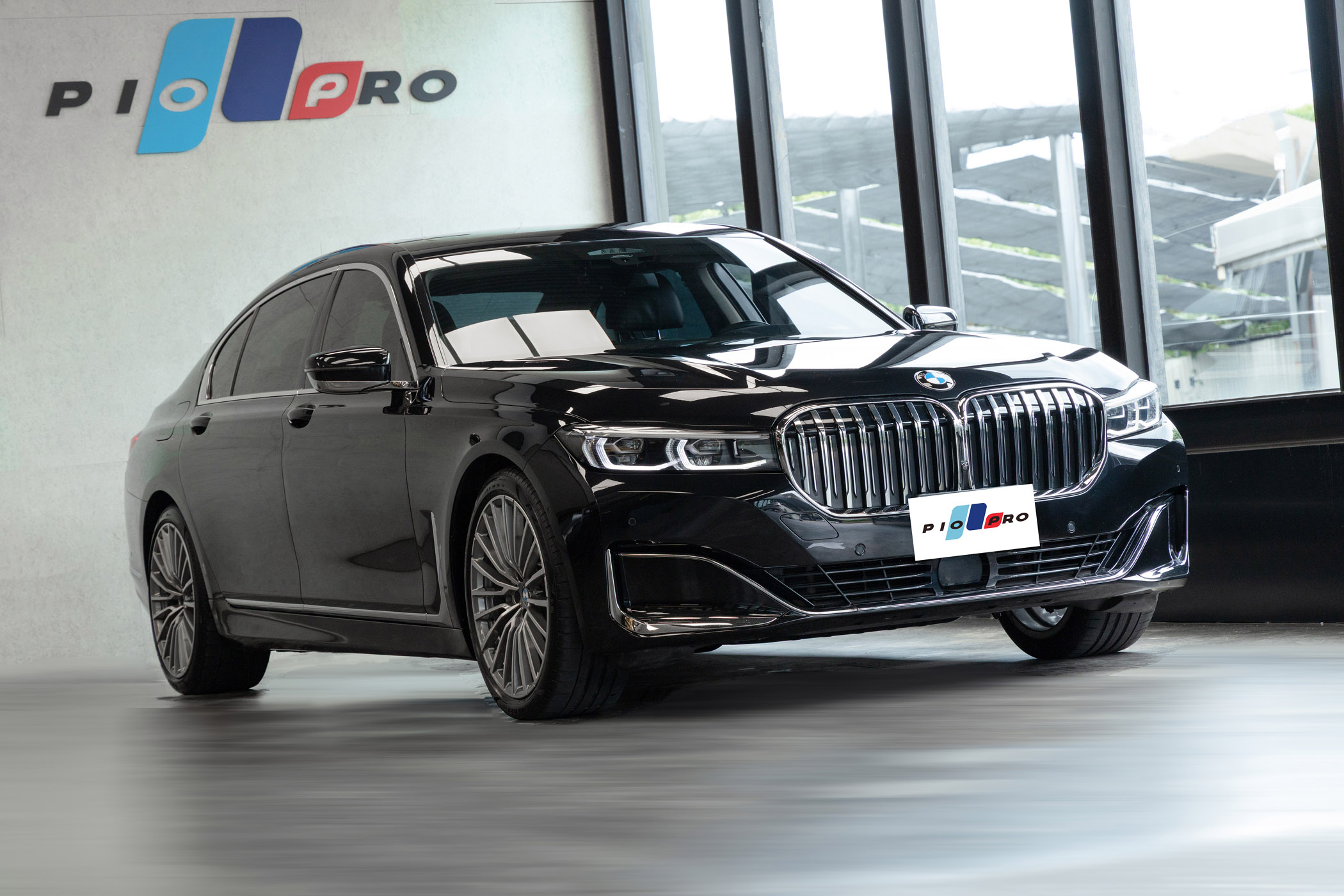 BMW 740Li