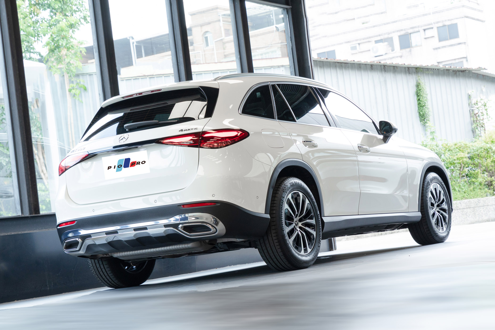 Mercedes-Benz GLC 200