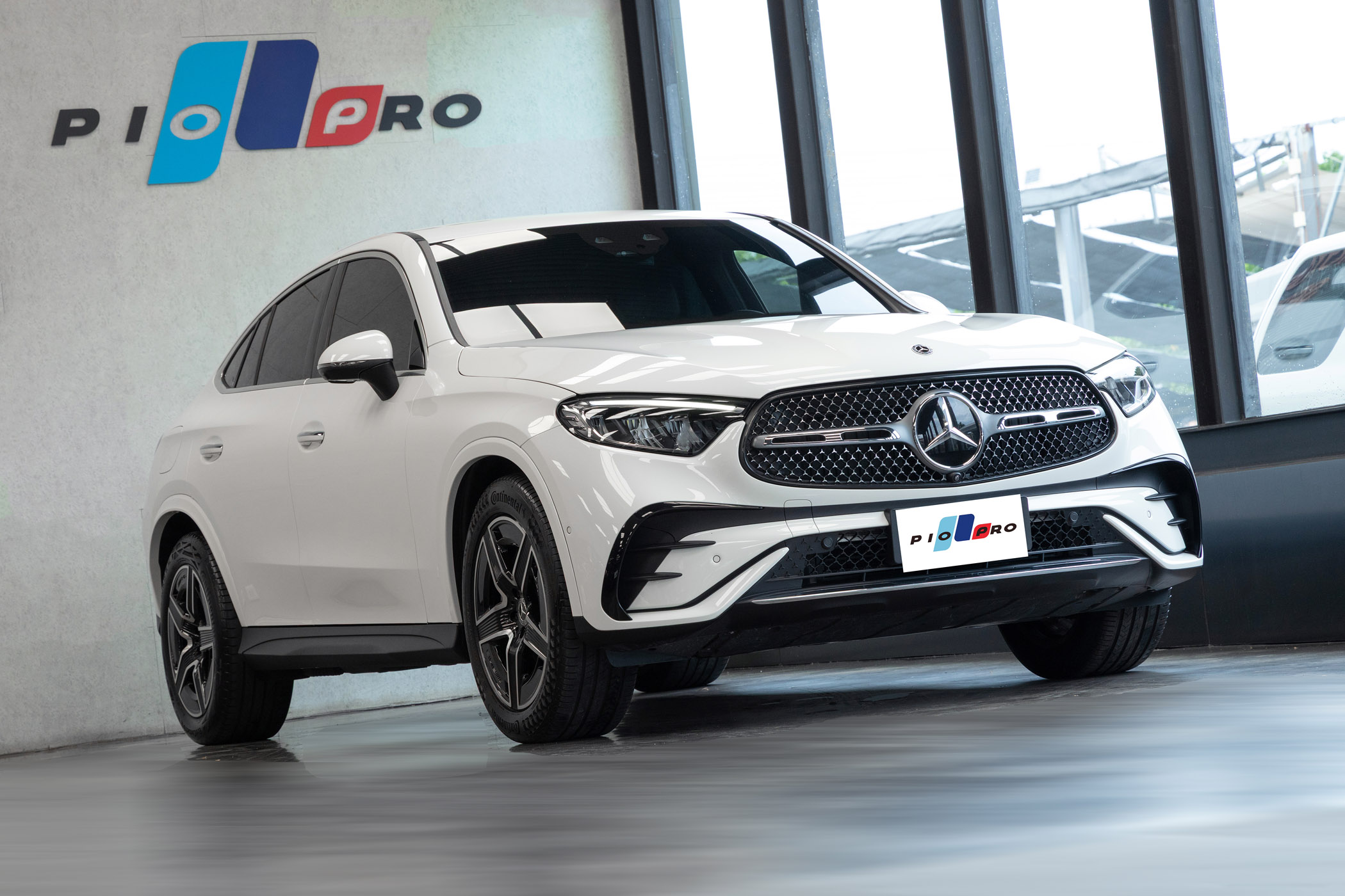 Mercedes-Benz GLC300