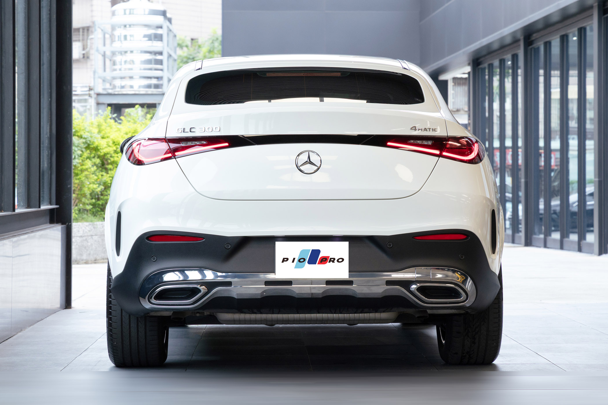 Mercedes-Benz GLC300
