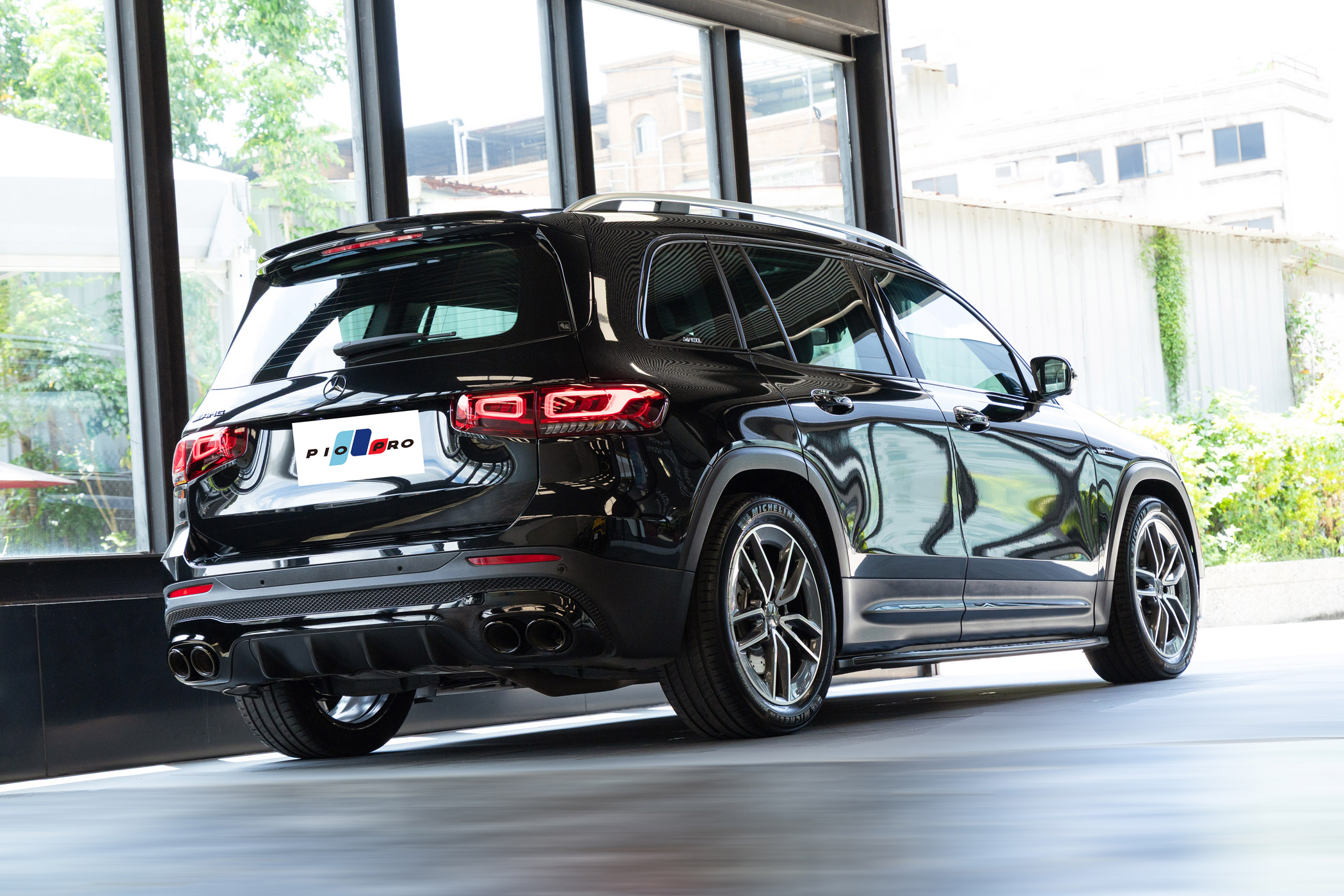 Mercedes-Benz AMG GLB35
