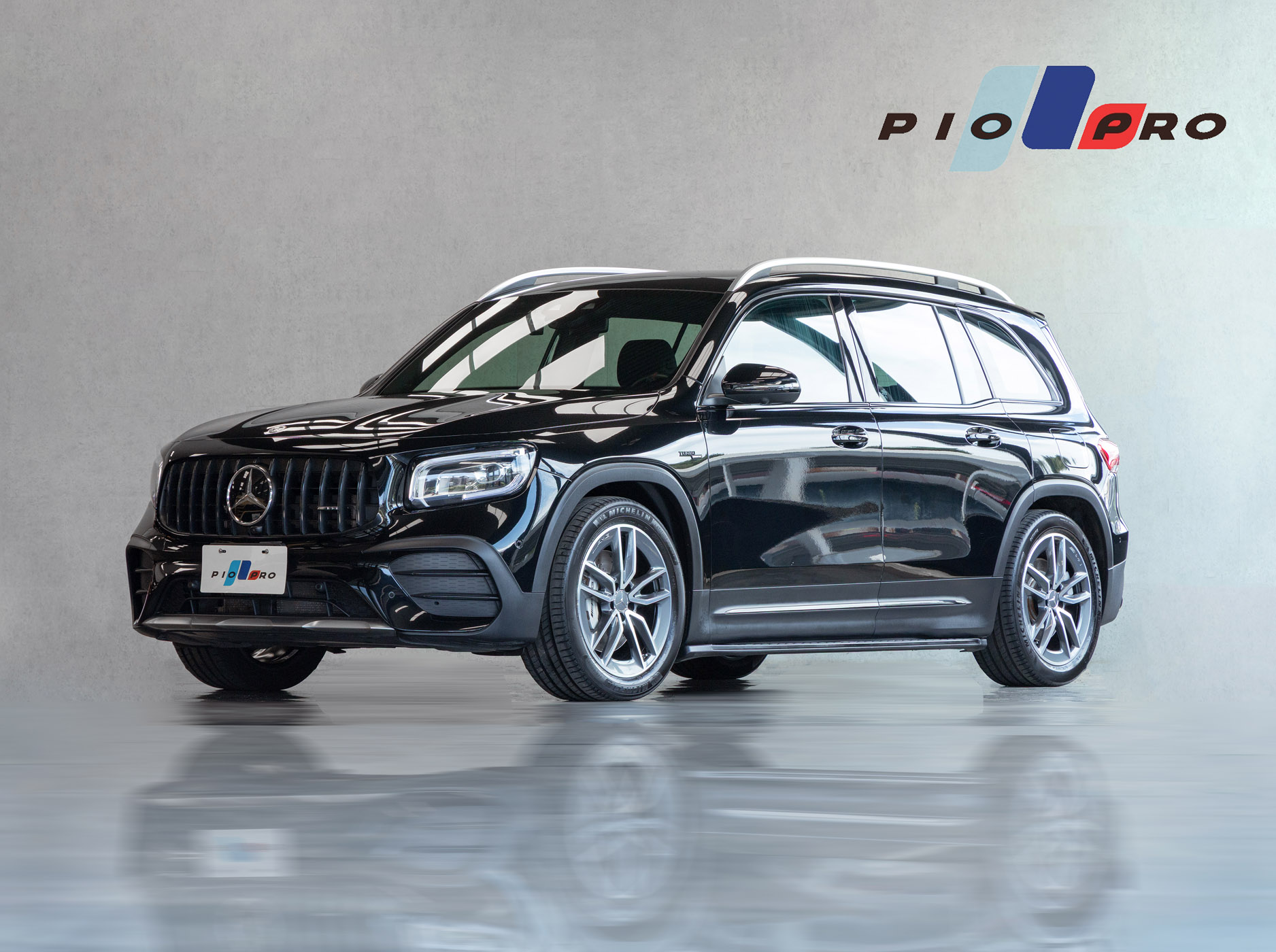 AMG GLB35