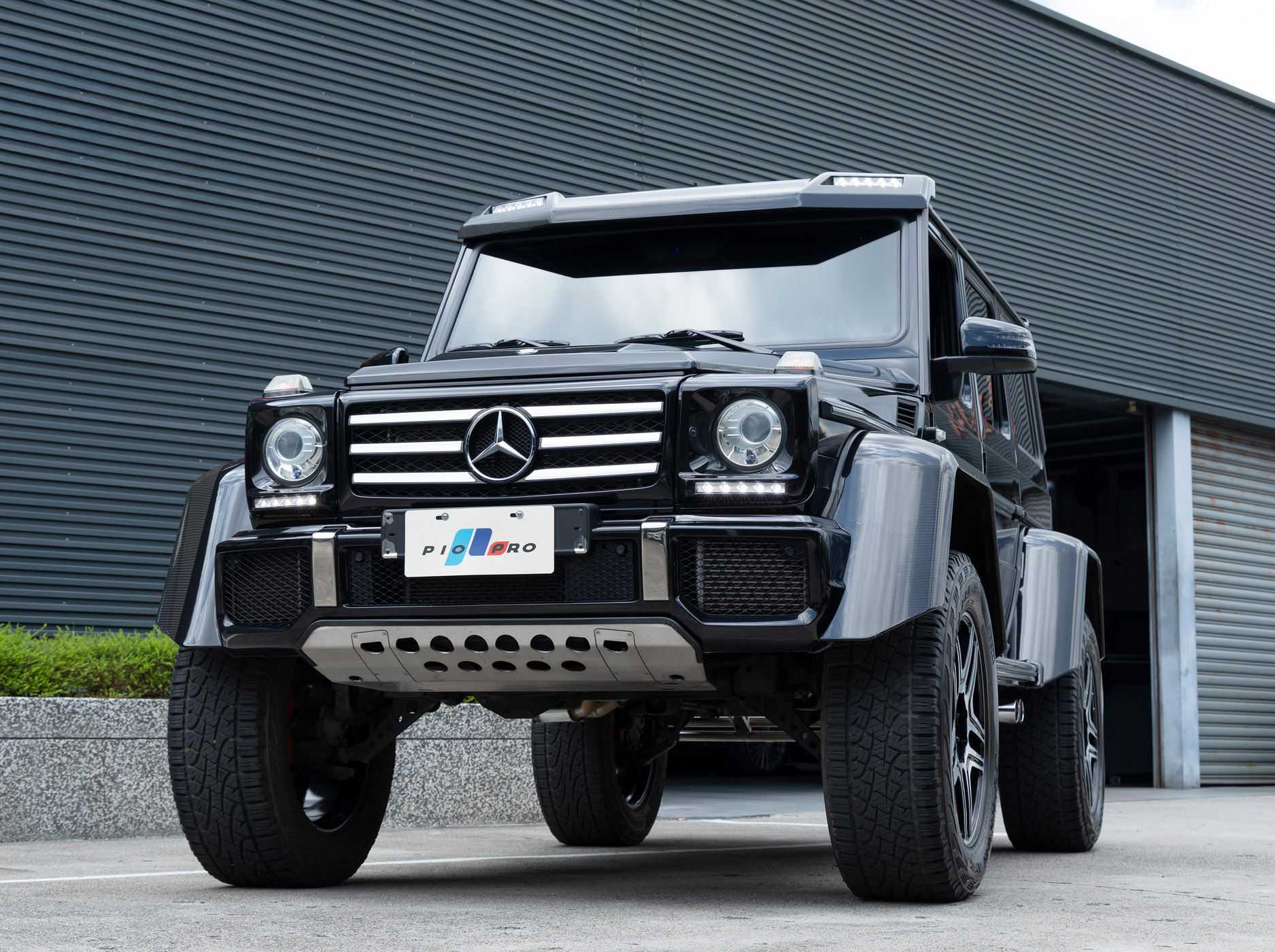 Mercedes-Benz G 500