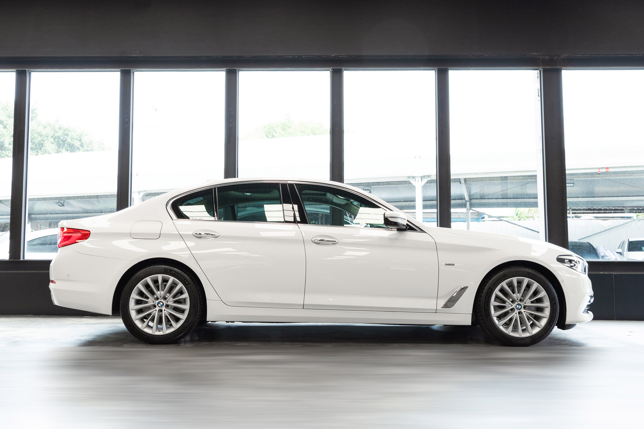 BMW 520i白金旗艦版