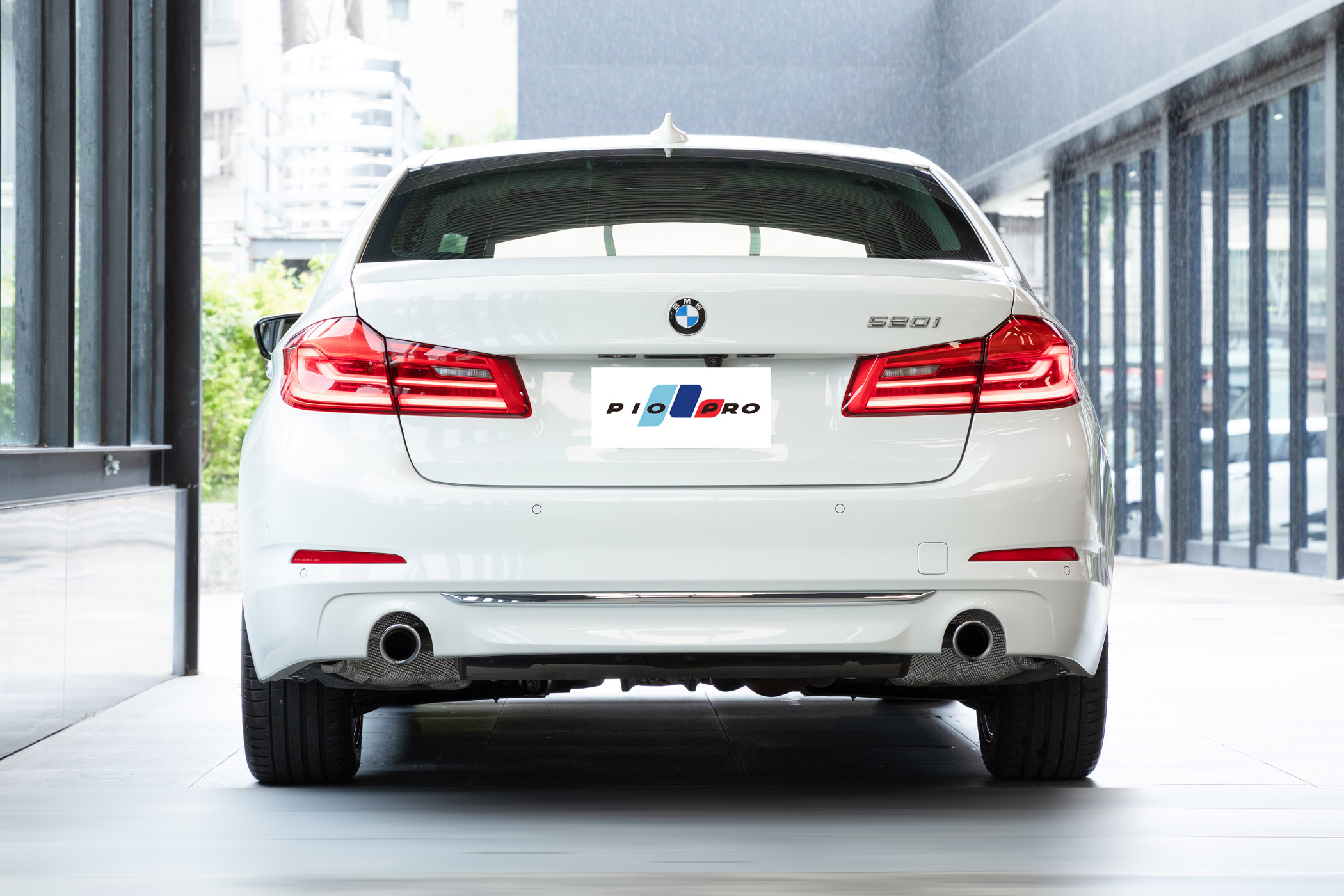 BMW 520i白金旗艦版