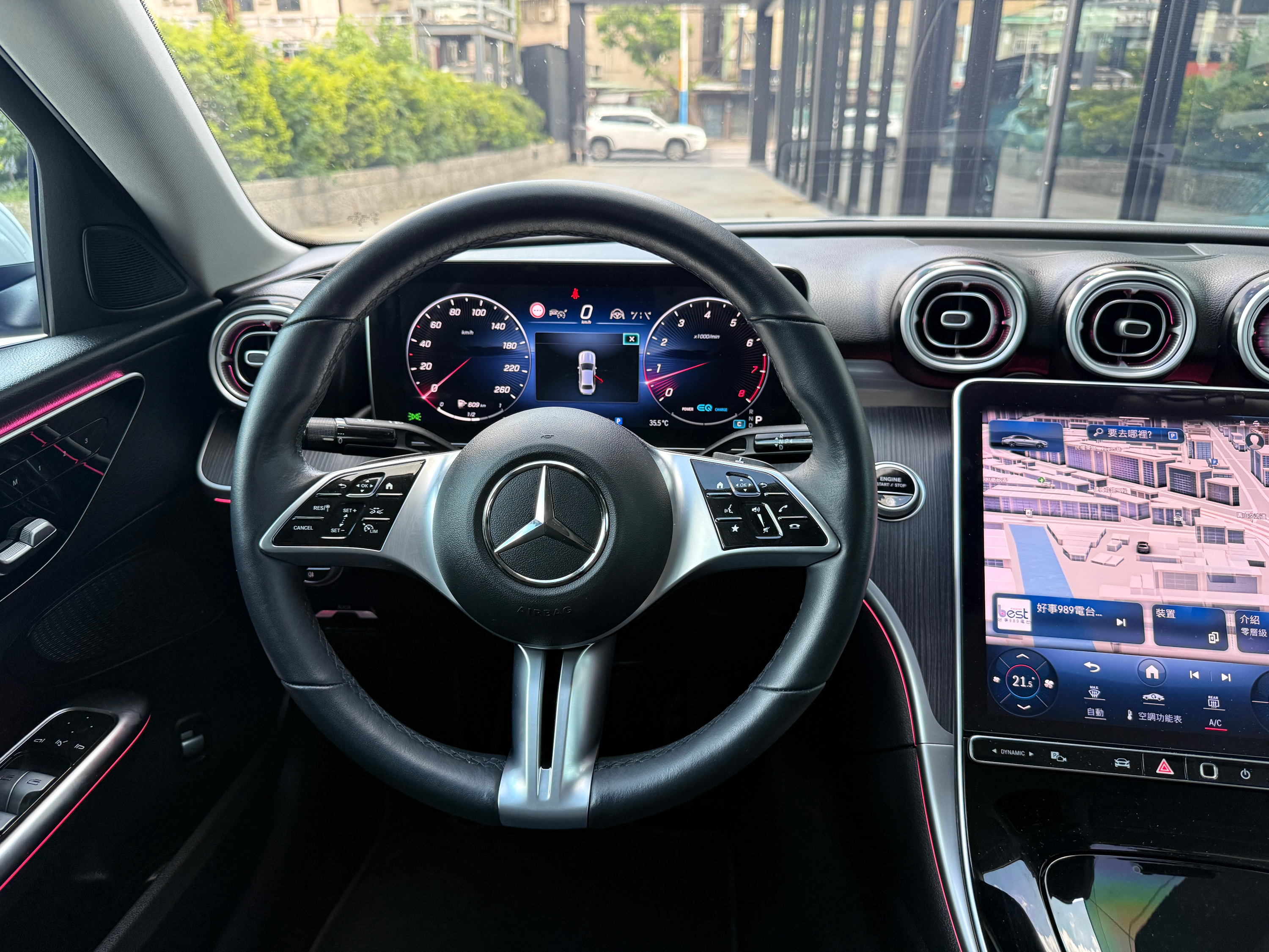 Mercedes-Benz C200