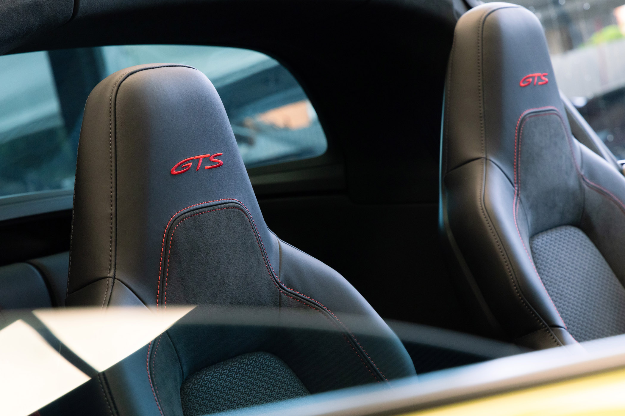 Porsche 911 Targa 4