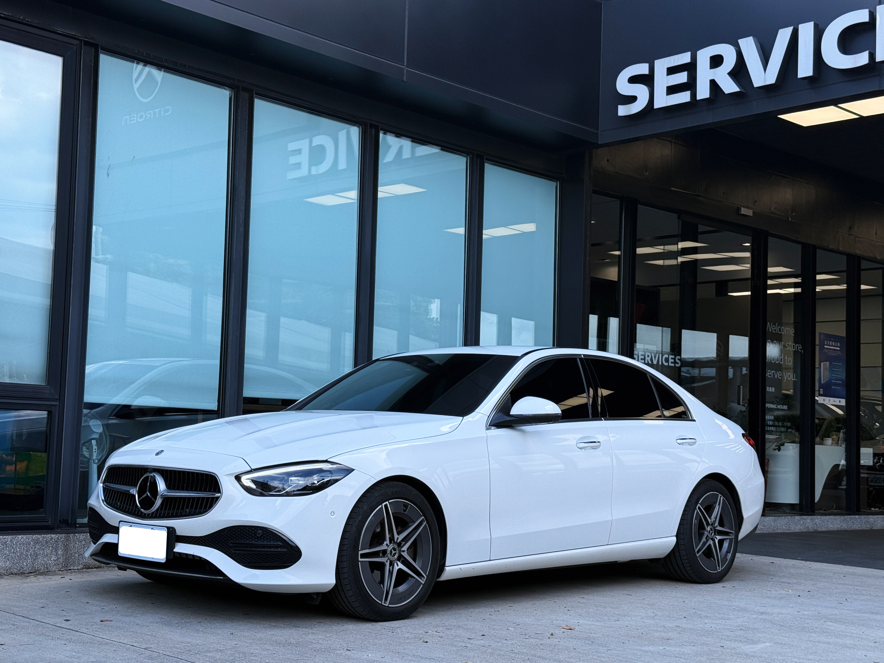 Mercedes-Benz C200
