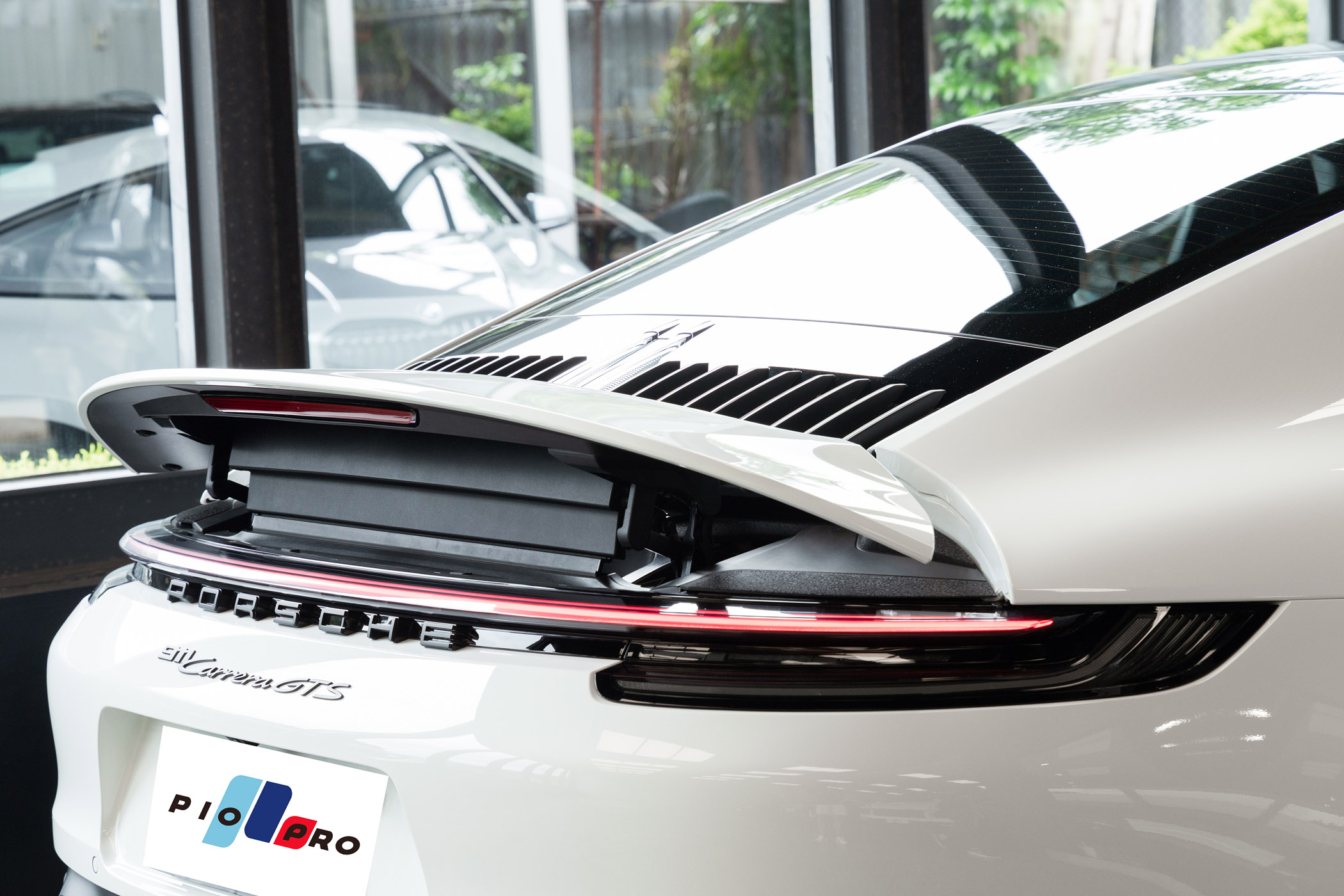 Porsche 911 Carrera GTS