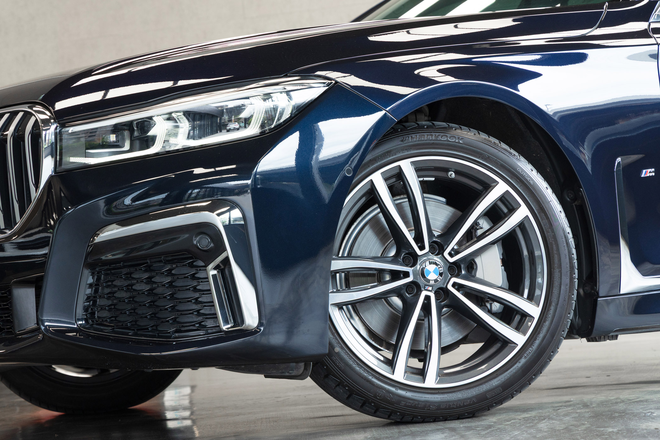BMW 730i