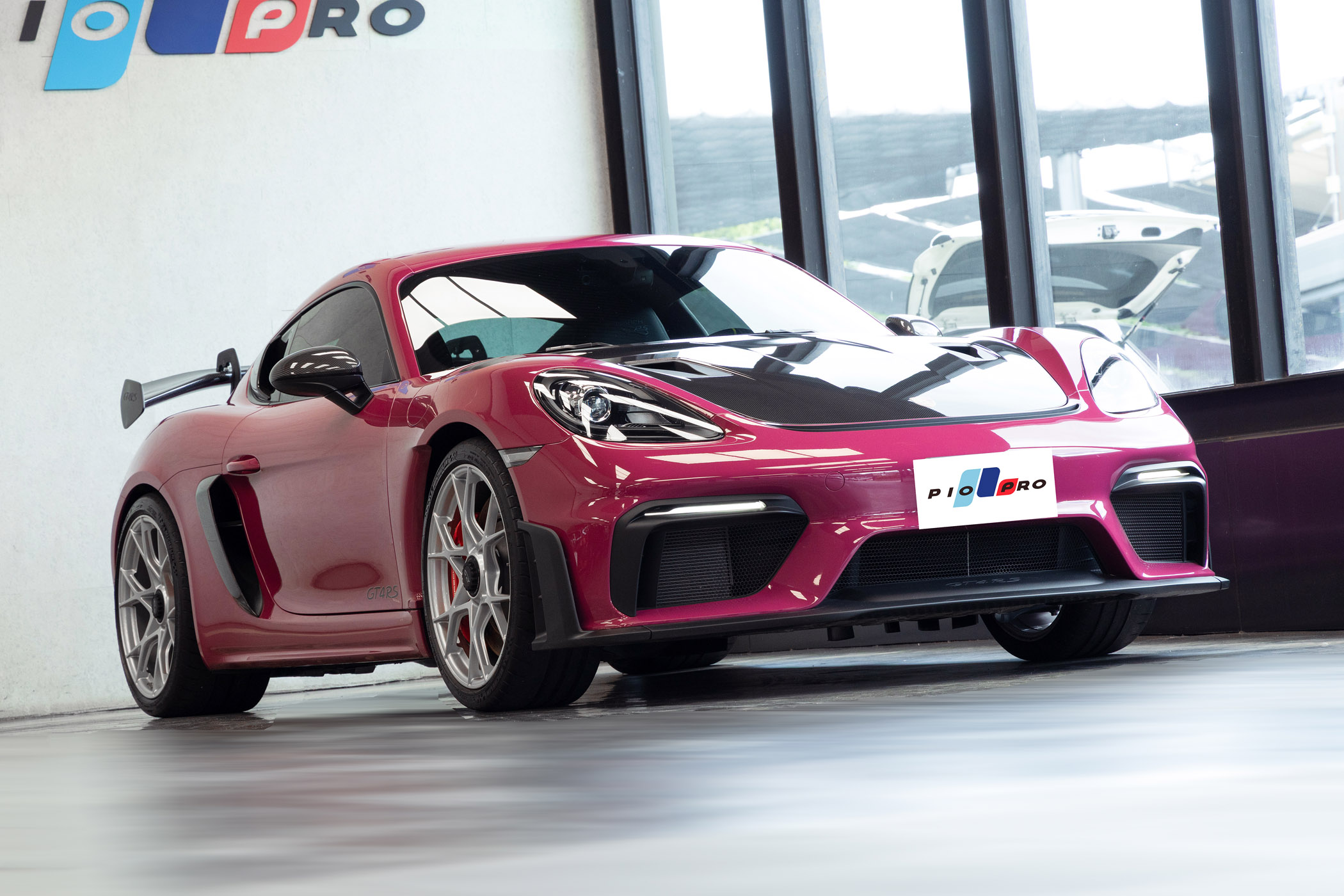 Porsche 718 Cayman