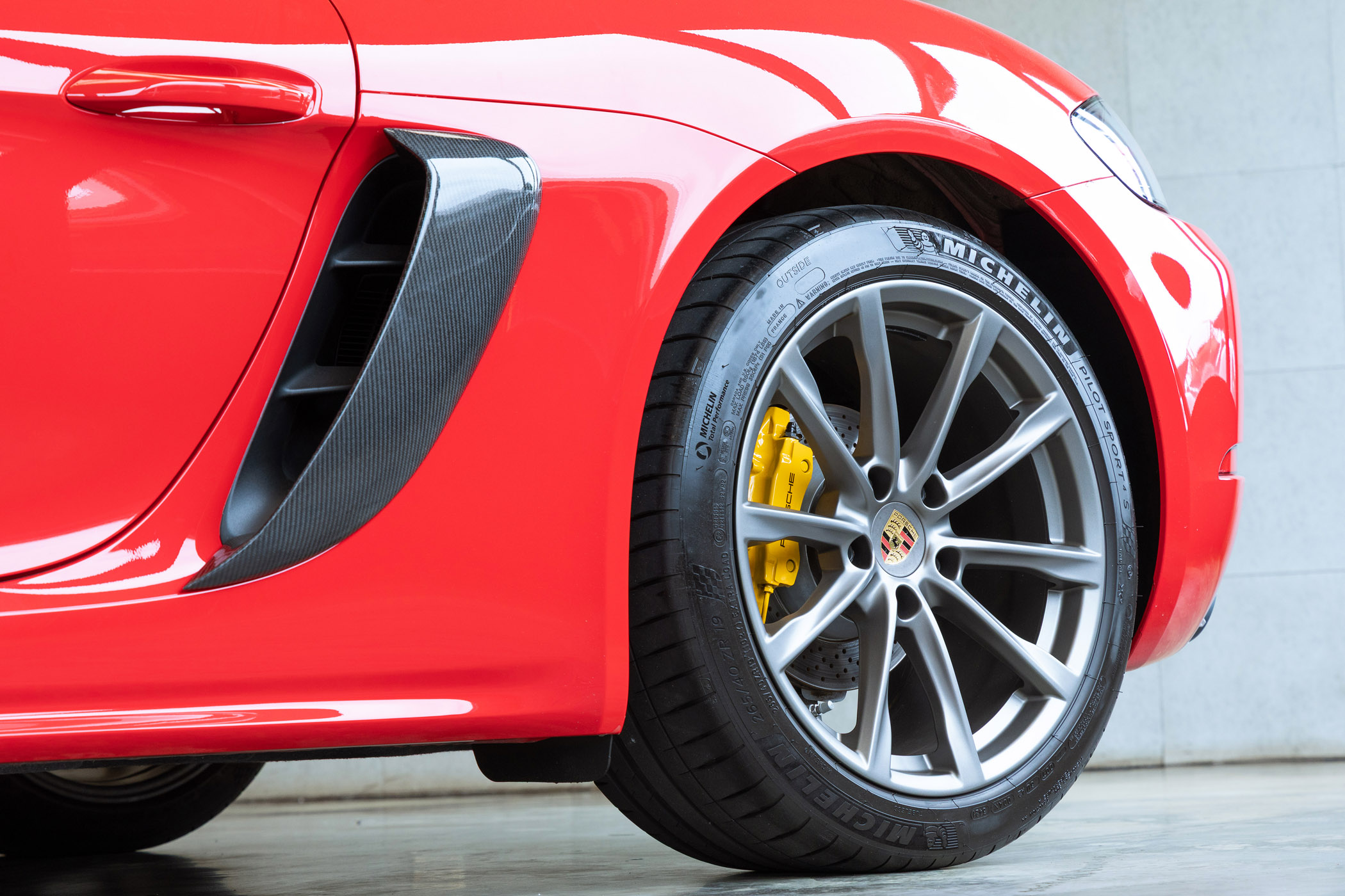 Porsche 718 Cayman