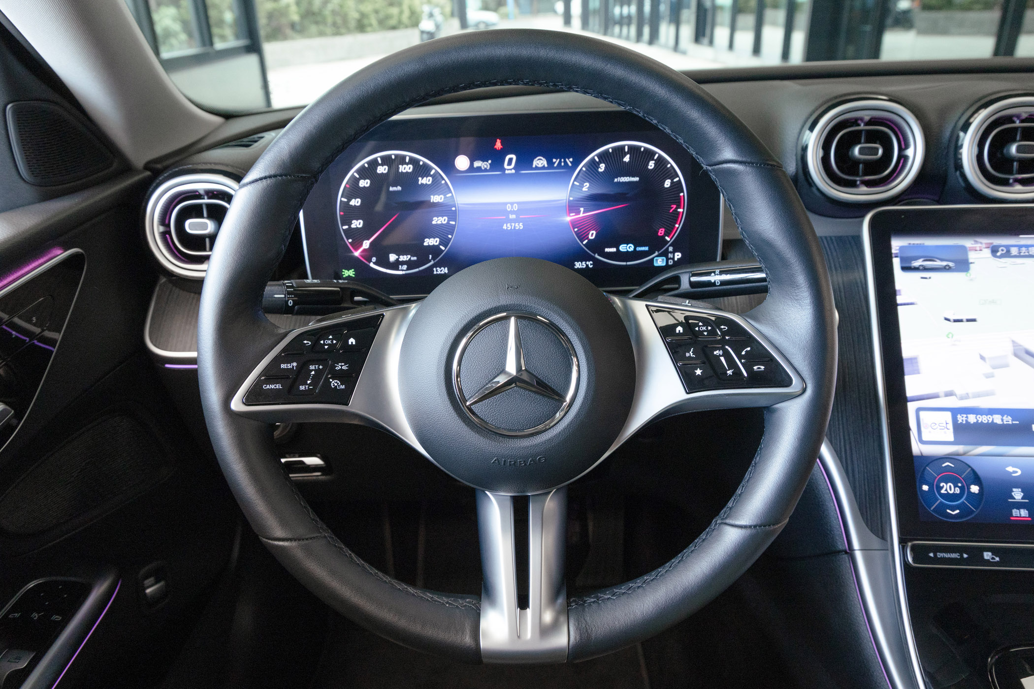 Mercedes-Benz C200
