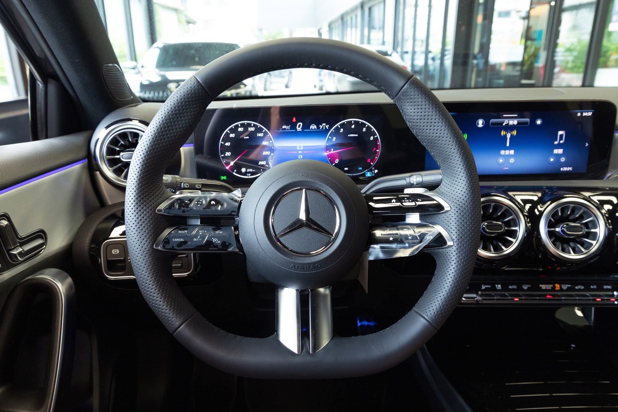 Mercedes-Benz A 180