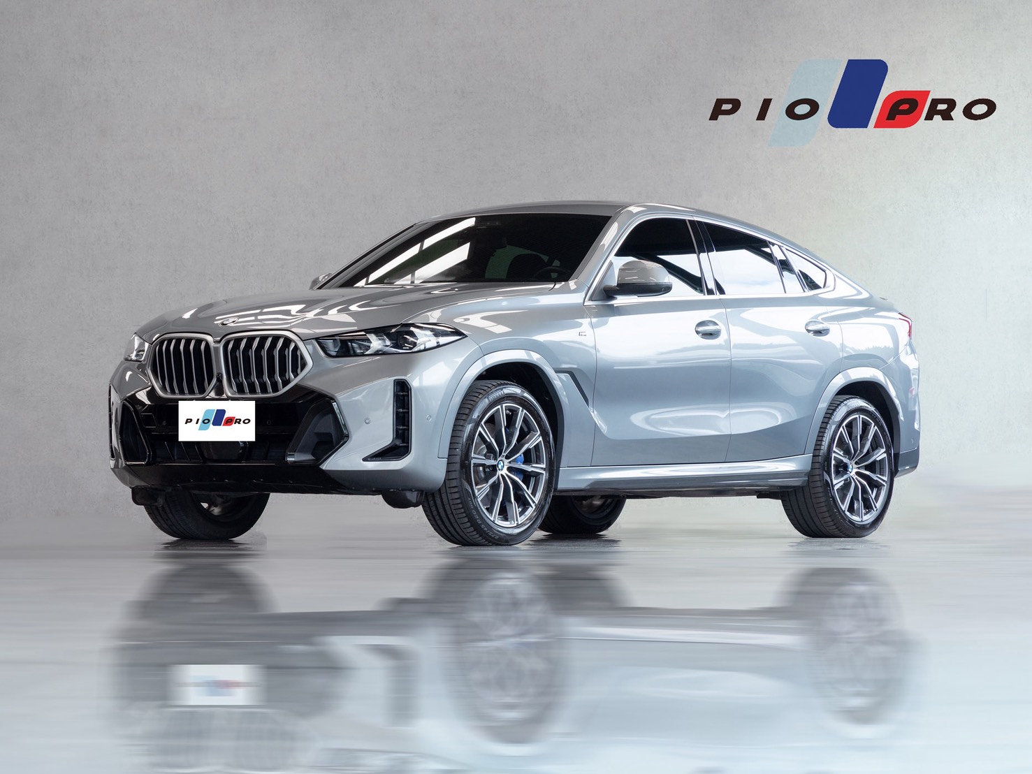 xDrive40i