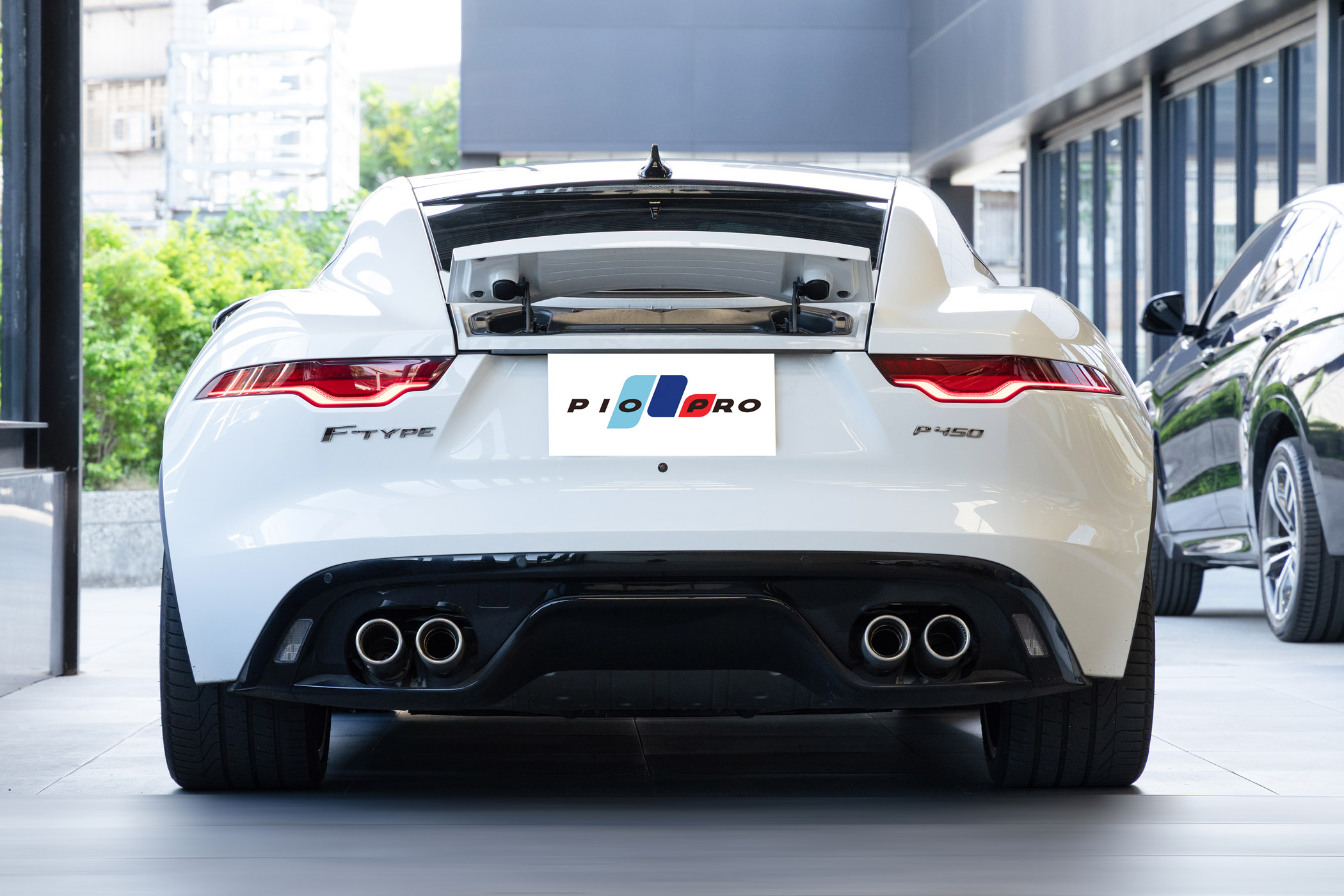 Jaguar F-Type