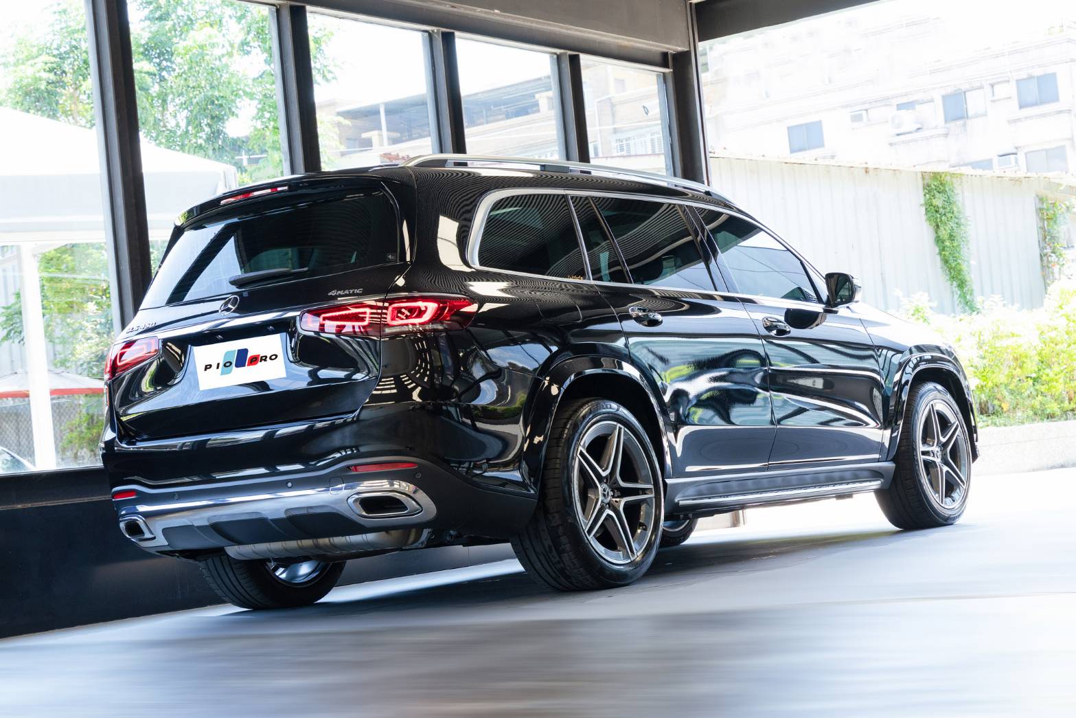 Mercedes-Benz GLS 450
