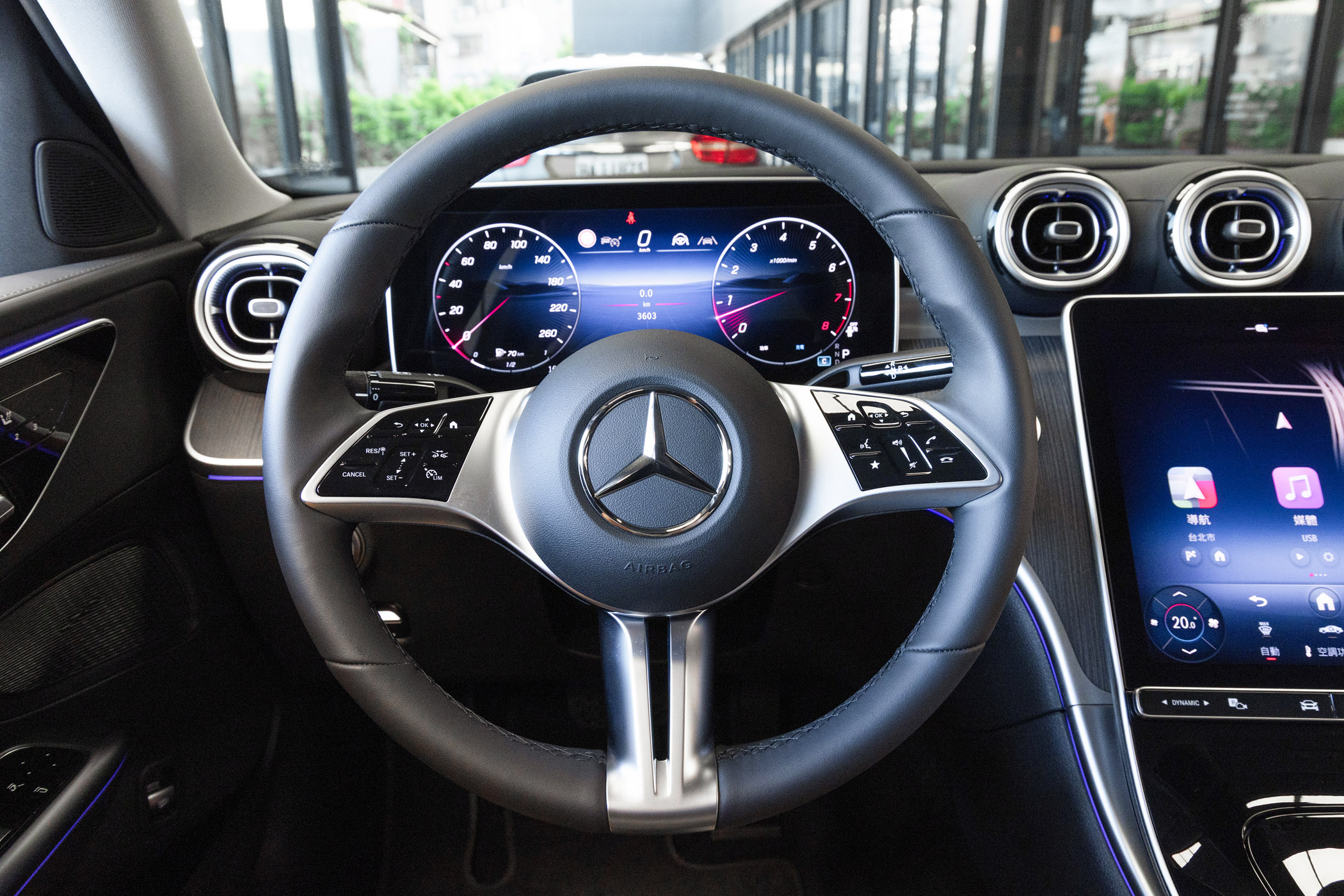 Mercedes-Benz C180