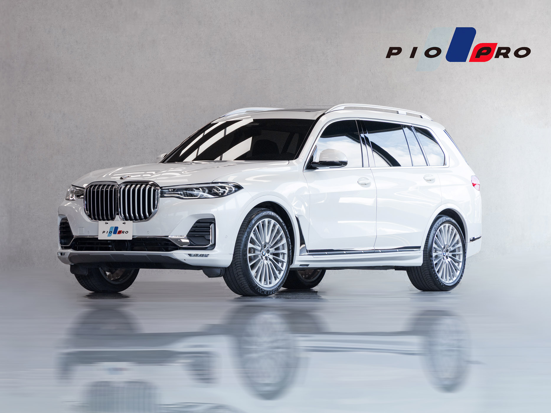 xDrive40i