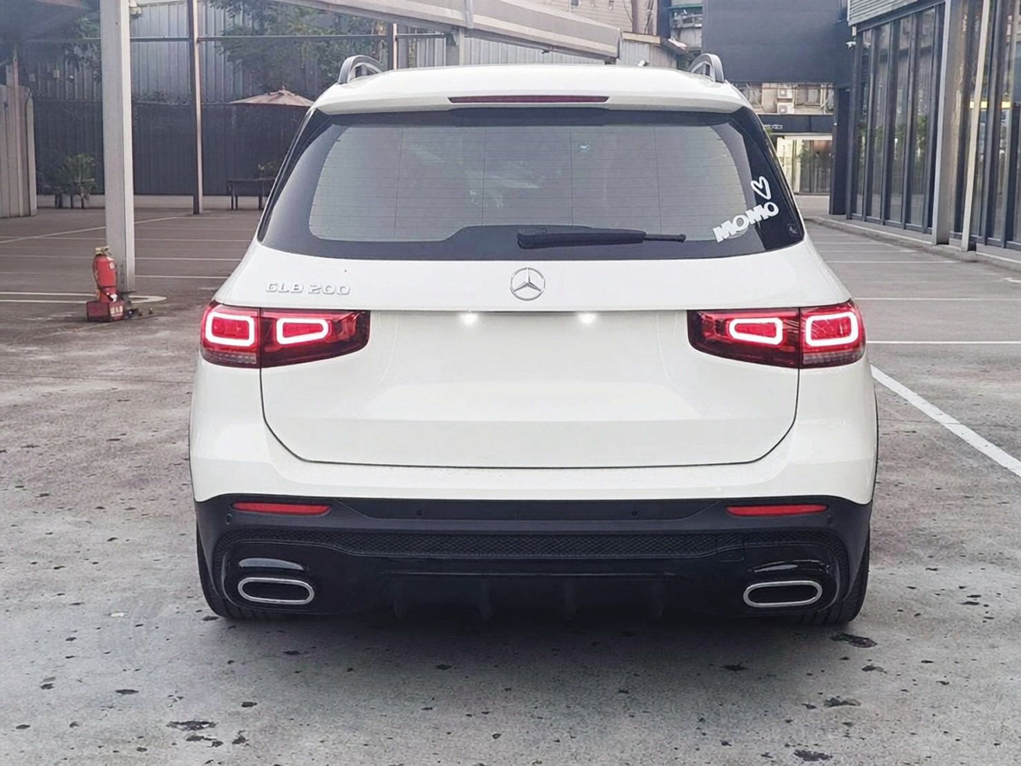 Mercedes-Benz GLB200