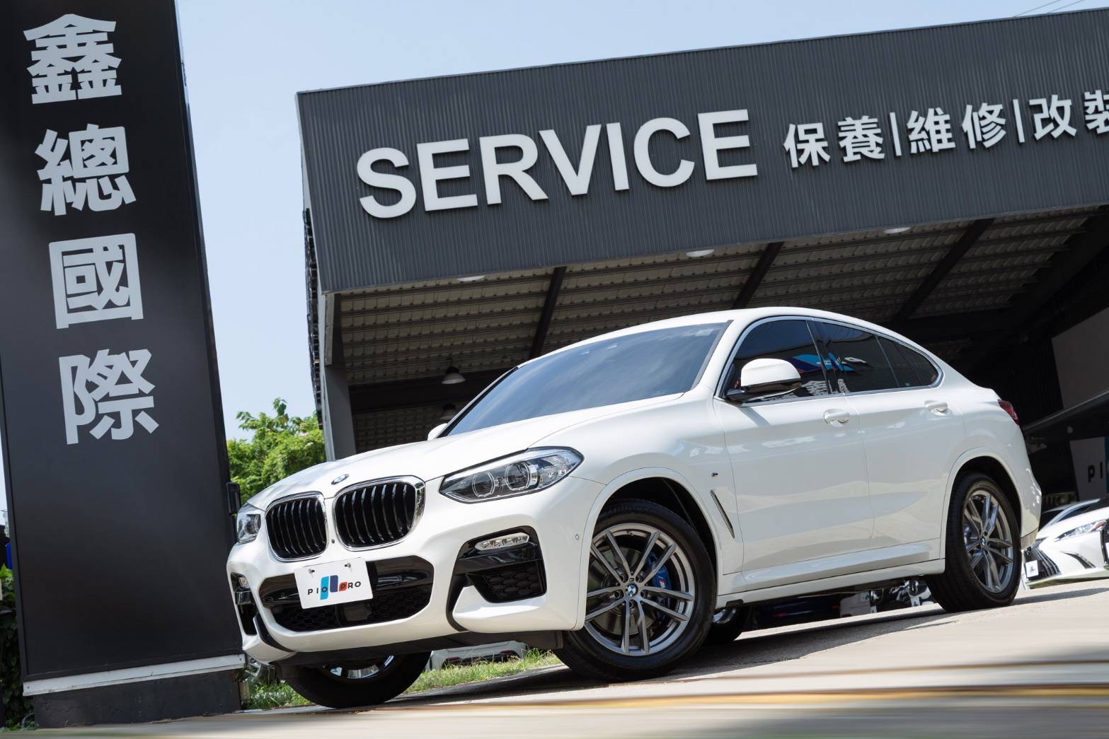BMW xDrive30i M Sport
