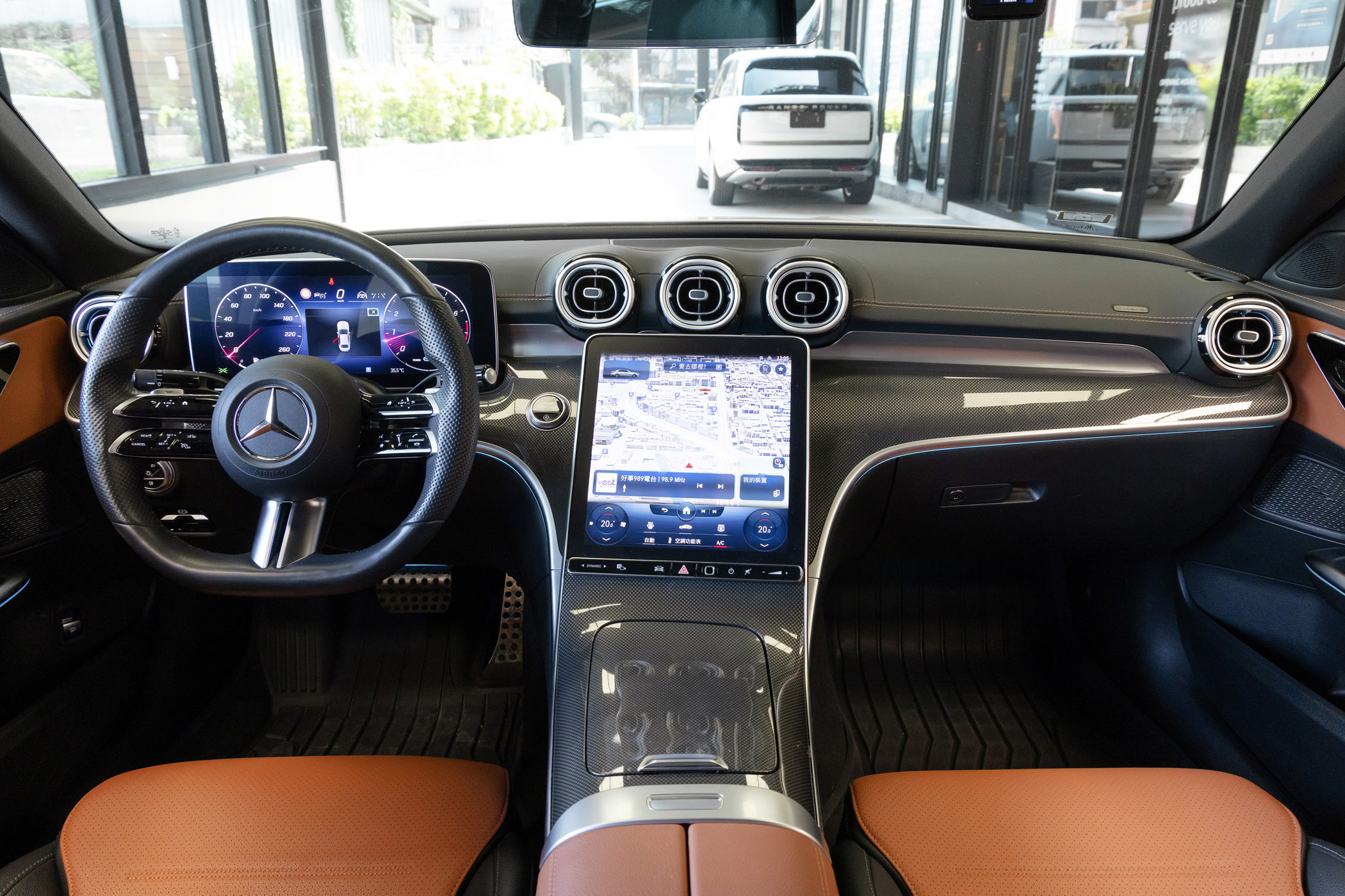 Mercedes-Benz C200
