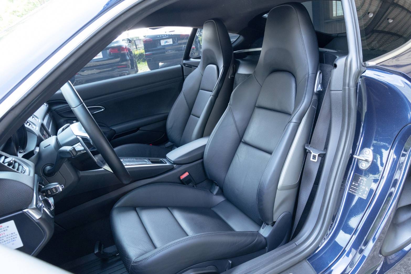 Porsche 718 Cayman
