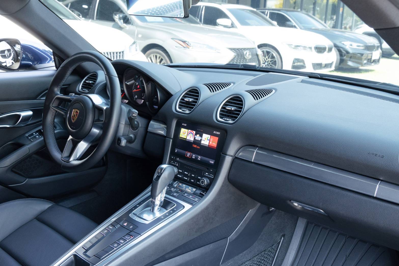 Porsche 718 Cayman