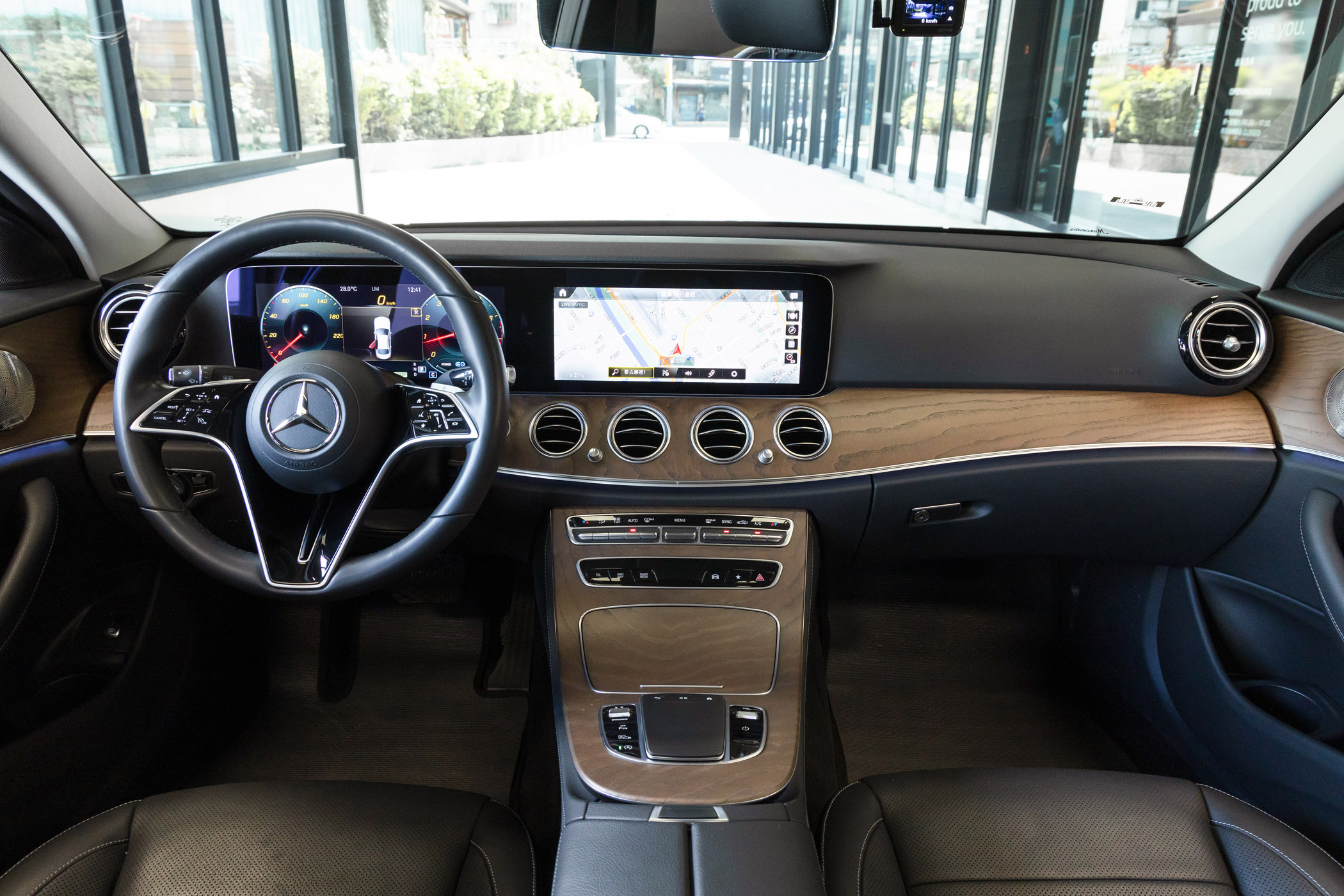 Mercedes-Benz E300