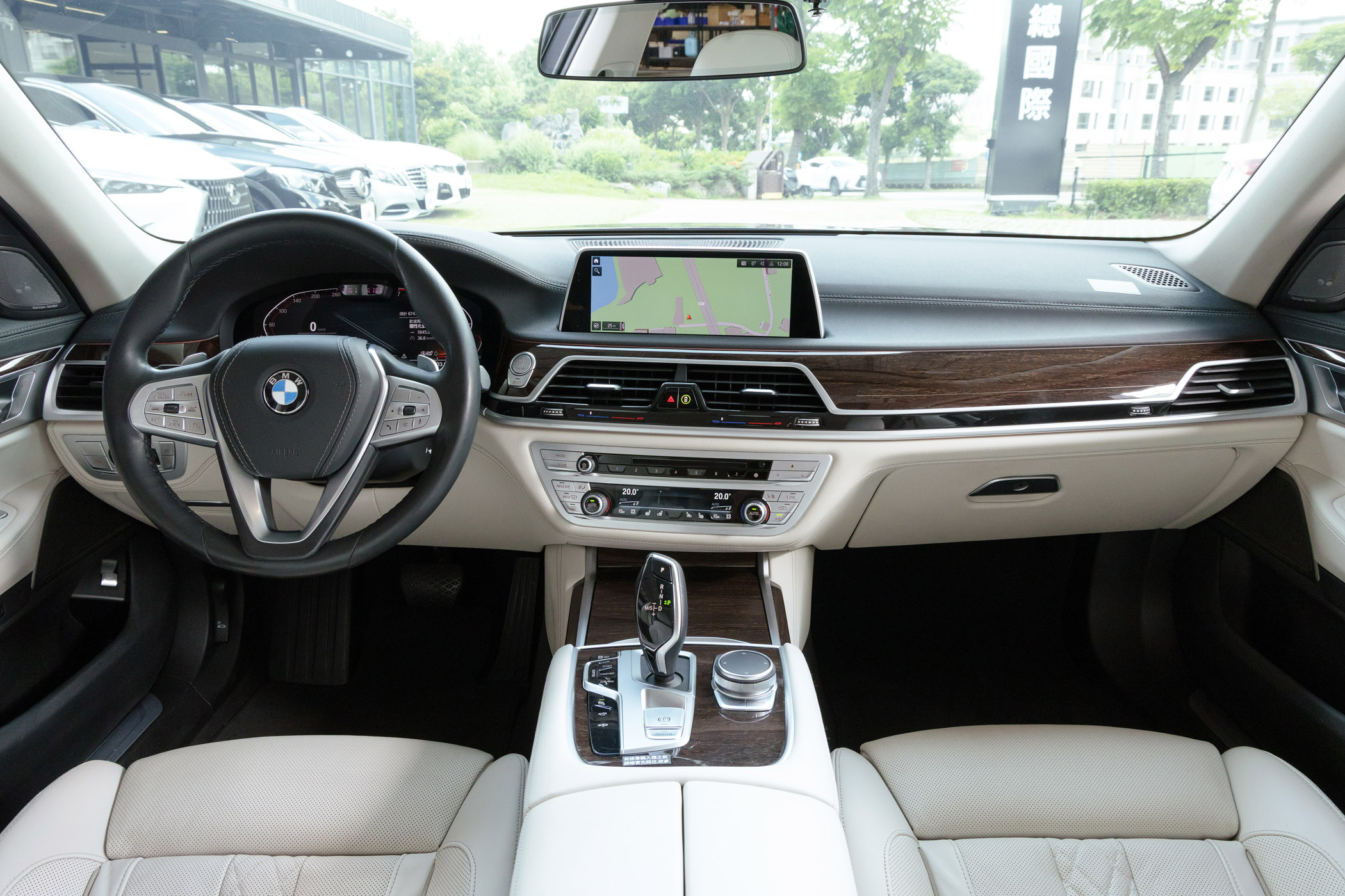 BMW 730i